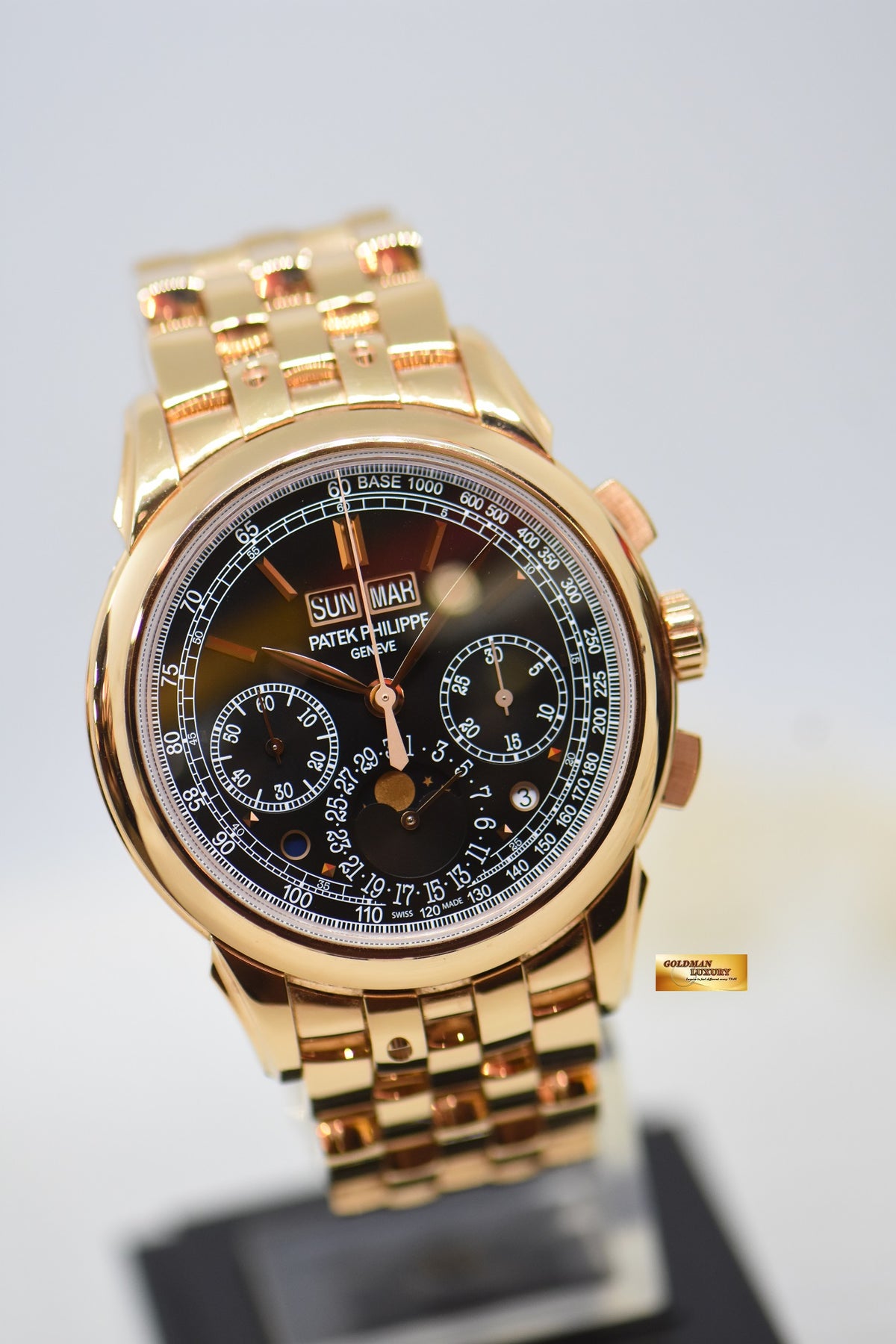 PATEK PHILIPPE GRAND COMPLICATION PERPETUAL CALENDAR, CHRONOGRAPH, MOONPHASE 41mm ROSE GOLD IN BRACELET MANUAL WINDING 5270/1R (MINT)