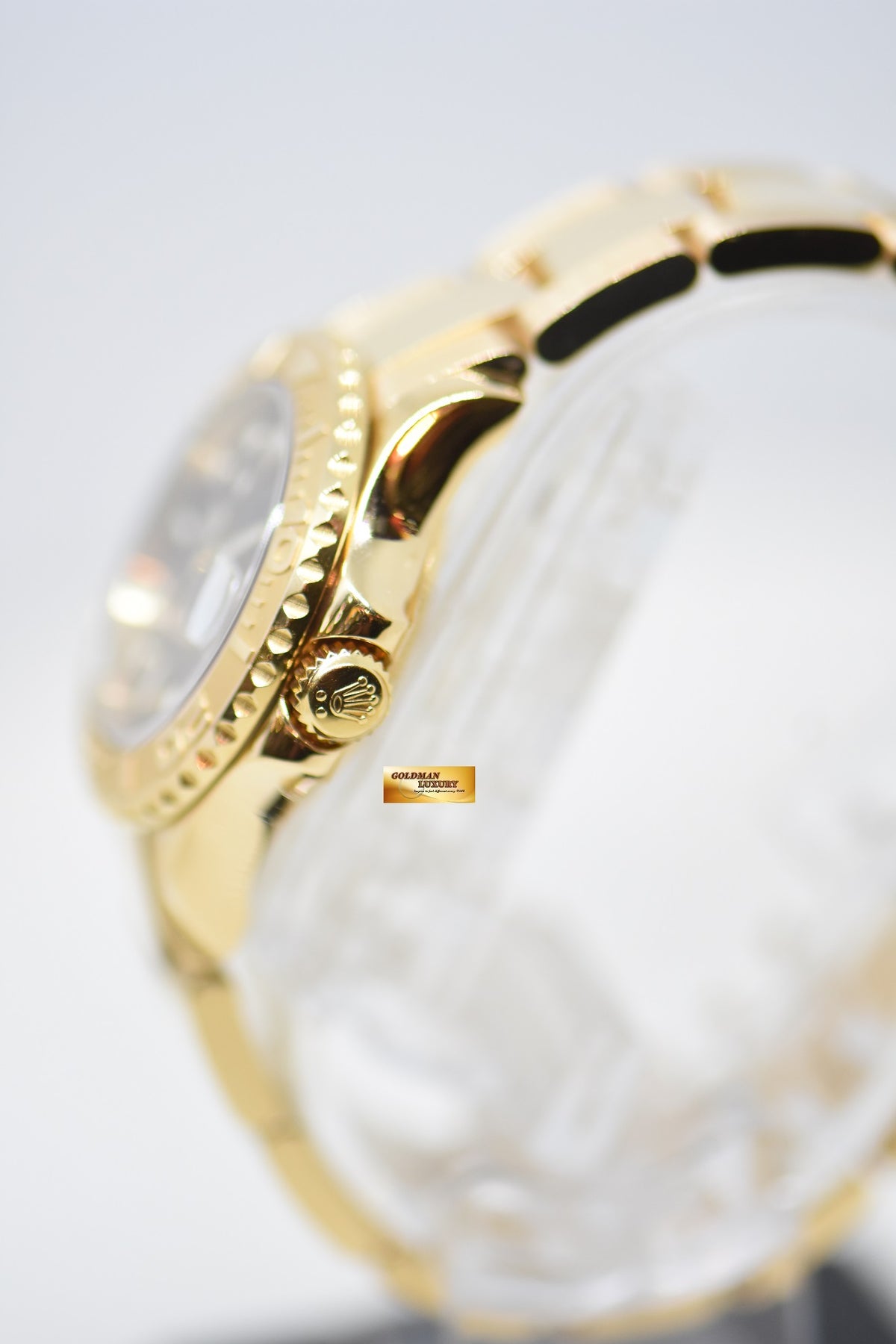 ROLEX OYSTER YACHTMASTER 29mm YELLOW GOLD IN BRACELET TAHITIAN MOP DIAL 169628 (MINT)