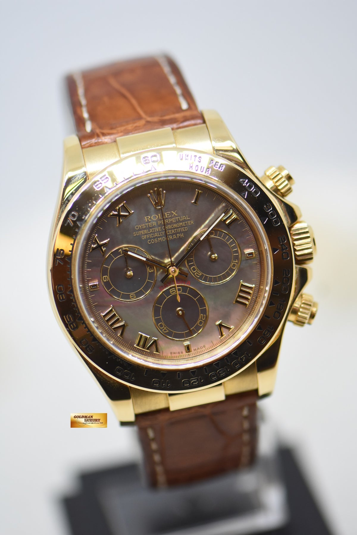 ROLEX OYSTER DAYTONA CHRONOGRAPH 40mm YELLOW GOLD IN LEATHER DARK TAHITIAN MOP ROMAN DIAL 116518 (MINT)