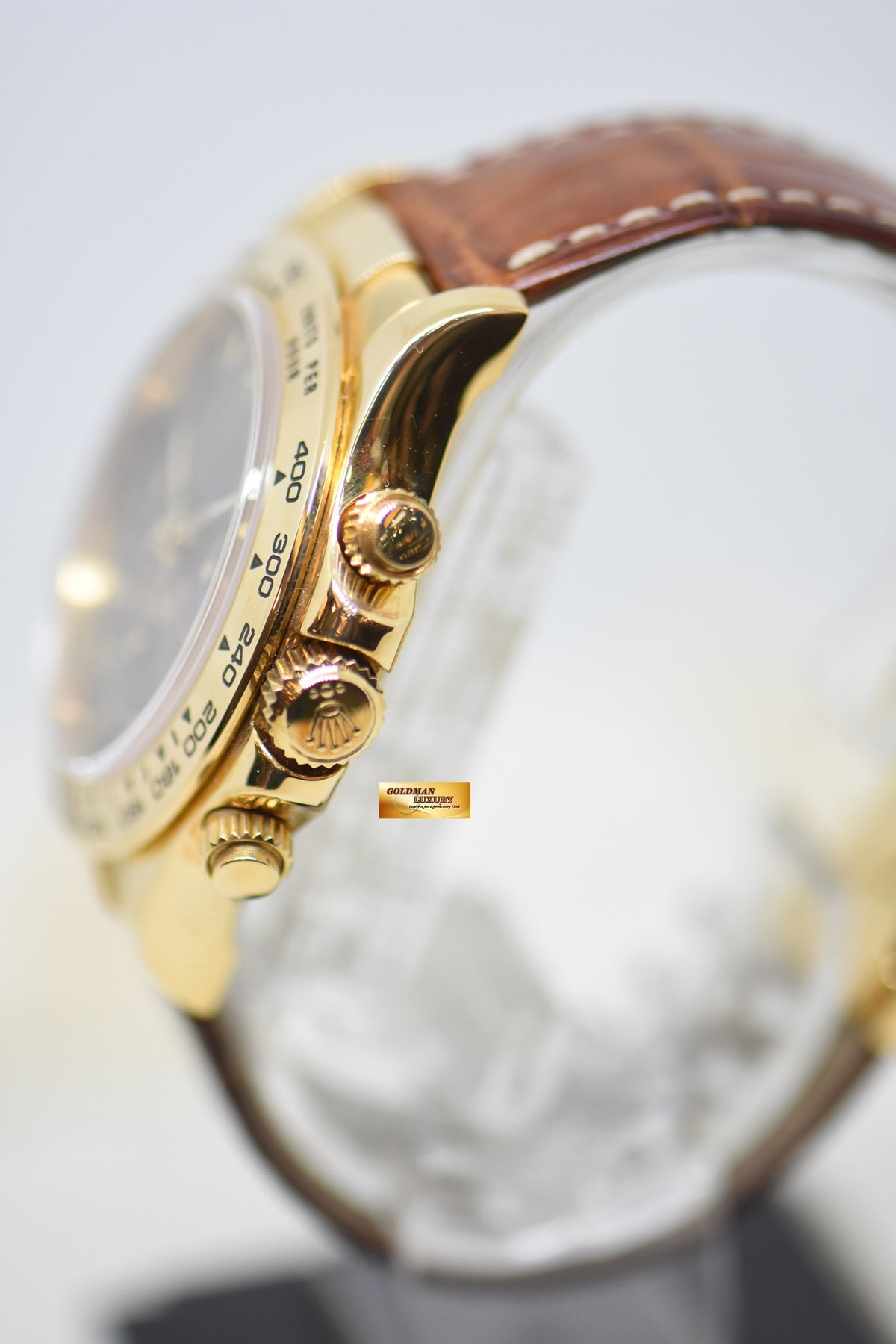 ROLEX OYSTER DAYTONA CHRONOGRAPH 40mm YELLOW GOLD IN LEATHER DARK TAHITIAN MOP ROMAN DIAL 116518 (MINT)