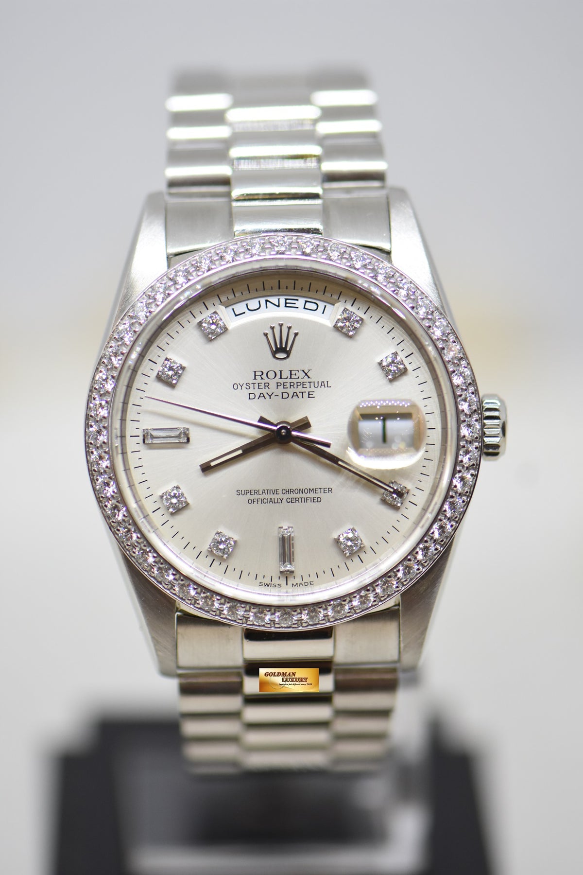 ROLEX OYSTER DAY-DATE 36mm PLATINUM IN PRESIDENT BRACELET ORIGINAL DIAMOND BEZEL & DIAMOND DIAL (DOUBLE QUICK-SET DATE) 18346 (MINT)