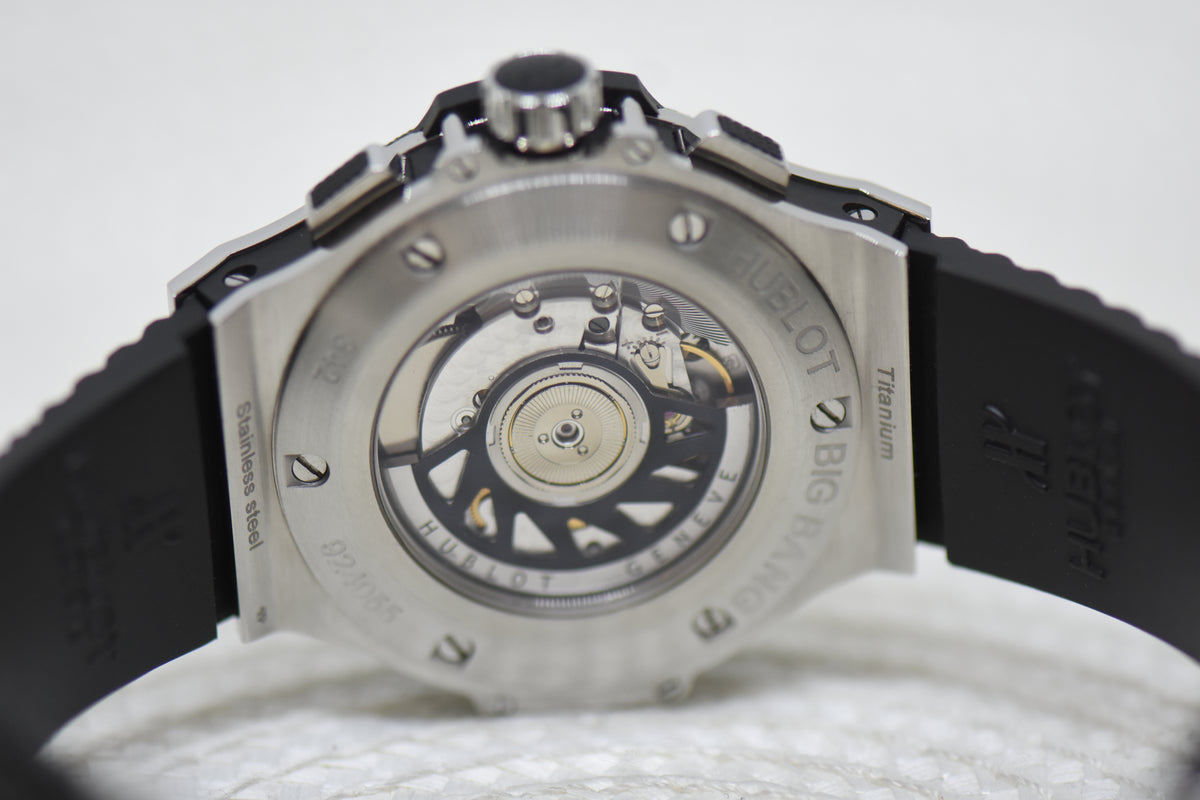 HUBLOT BIG BANG CHRONOGRAPH 41mm STEEL IN RUBBER STRAP CERAMIC BEZEL AUTOMATIC 342.SB.131.RX (MINT)