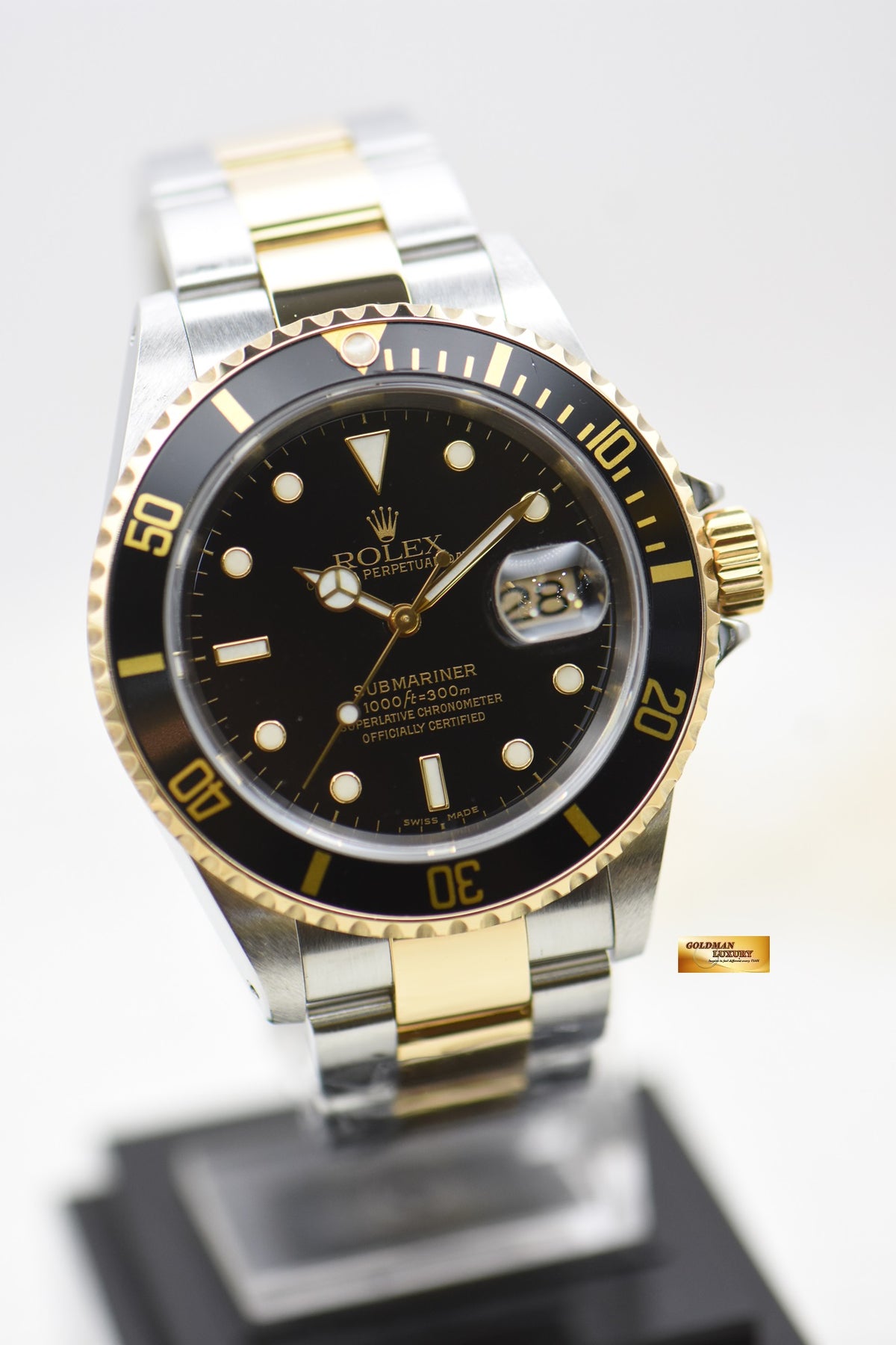 ROLEX OYSTER SUBMARINER 40mm HALF-GOLD IN OYSTER BRACELET BLACK DIAL 16613 (MINT)