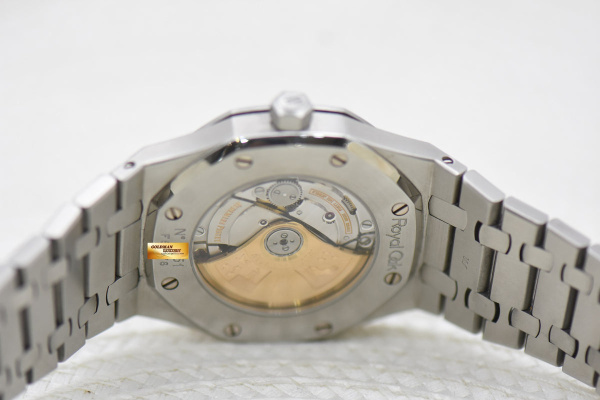 AUDEMARS PIGUET ROYAL OAK 39mm STEEL BRACELET WHITE DIAL AUTOMATIC 15300ST (MINT)