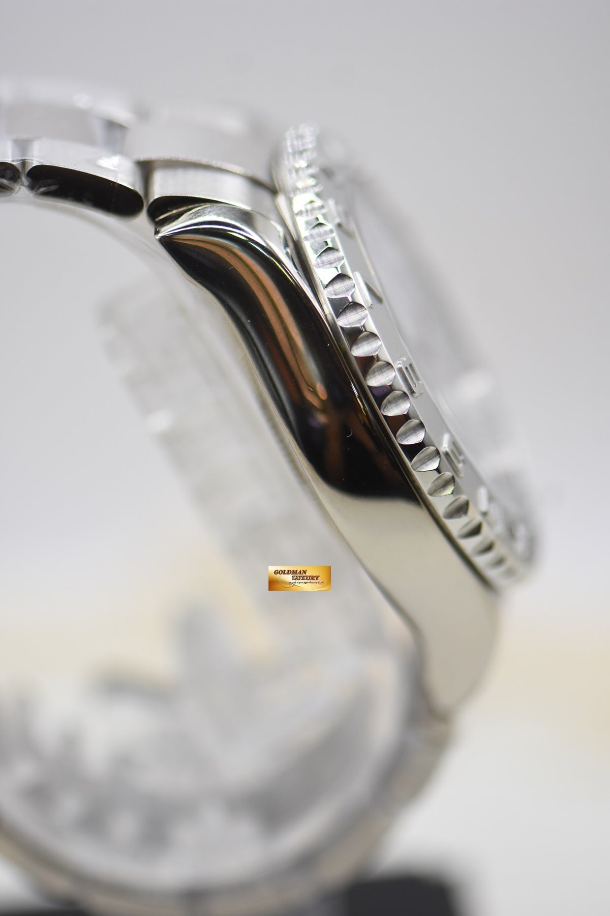 ROLEX OYSTER PERPETUAL YACHT-MASTER II 44mm REGATTA CHRONOGRAPH 18K WHITE GOLD IN BRACELET 116689 (MINT)