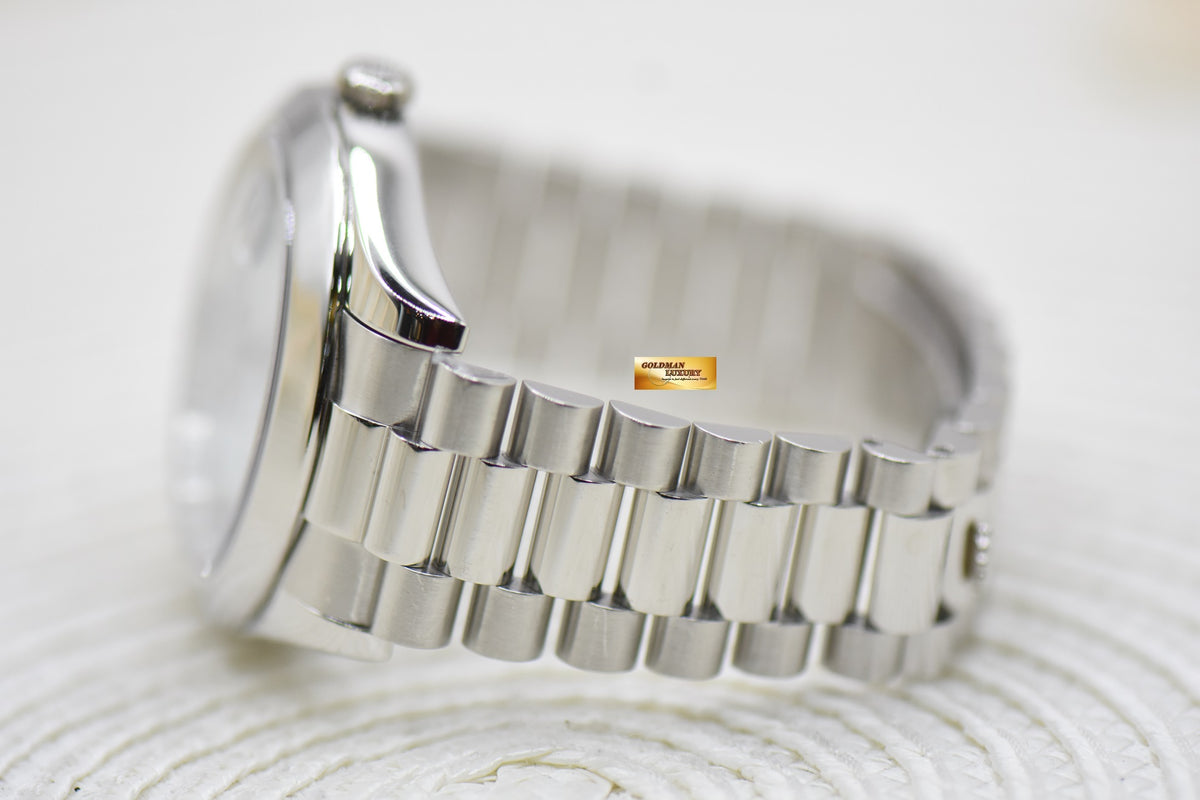ROLEX OYSTER PERPETUAL DAY-DATE II 41mm PLATINUM PRESIDENT BRACELET ICE-BLUE DIAL 218206 (MINT)