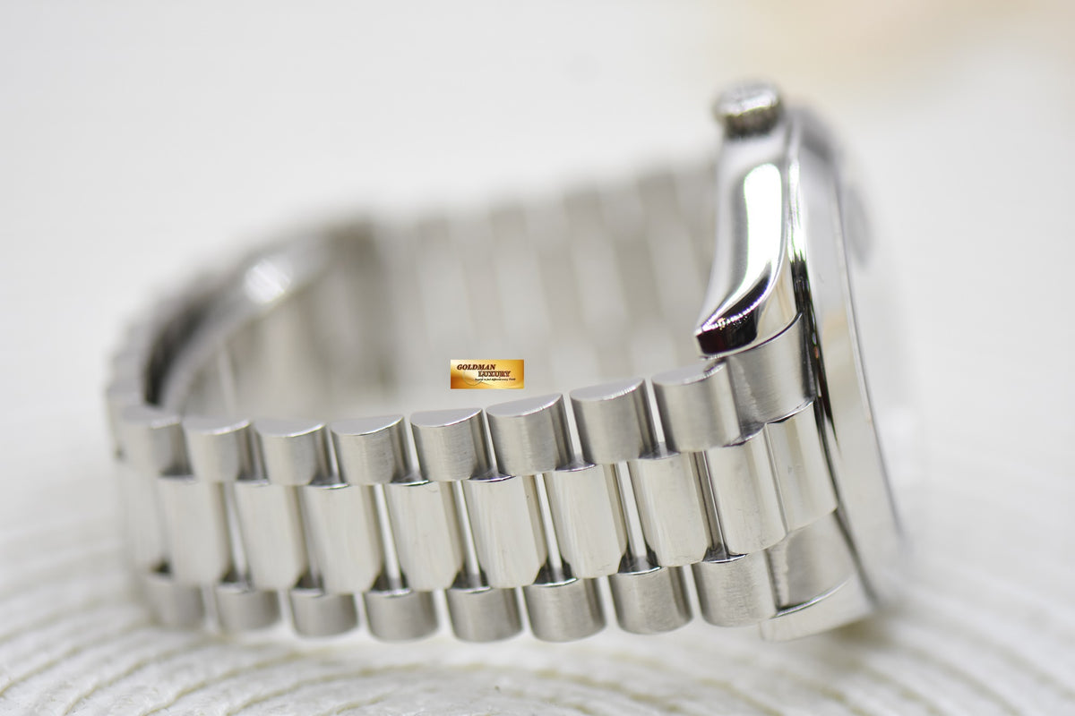 ROLEX OYSTER PERPETUAL DAY-DATE II 41mm PLATINUM PRESIDENT BRACELET ICE-BLUE DIAL 218206 (MINT)