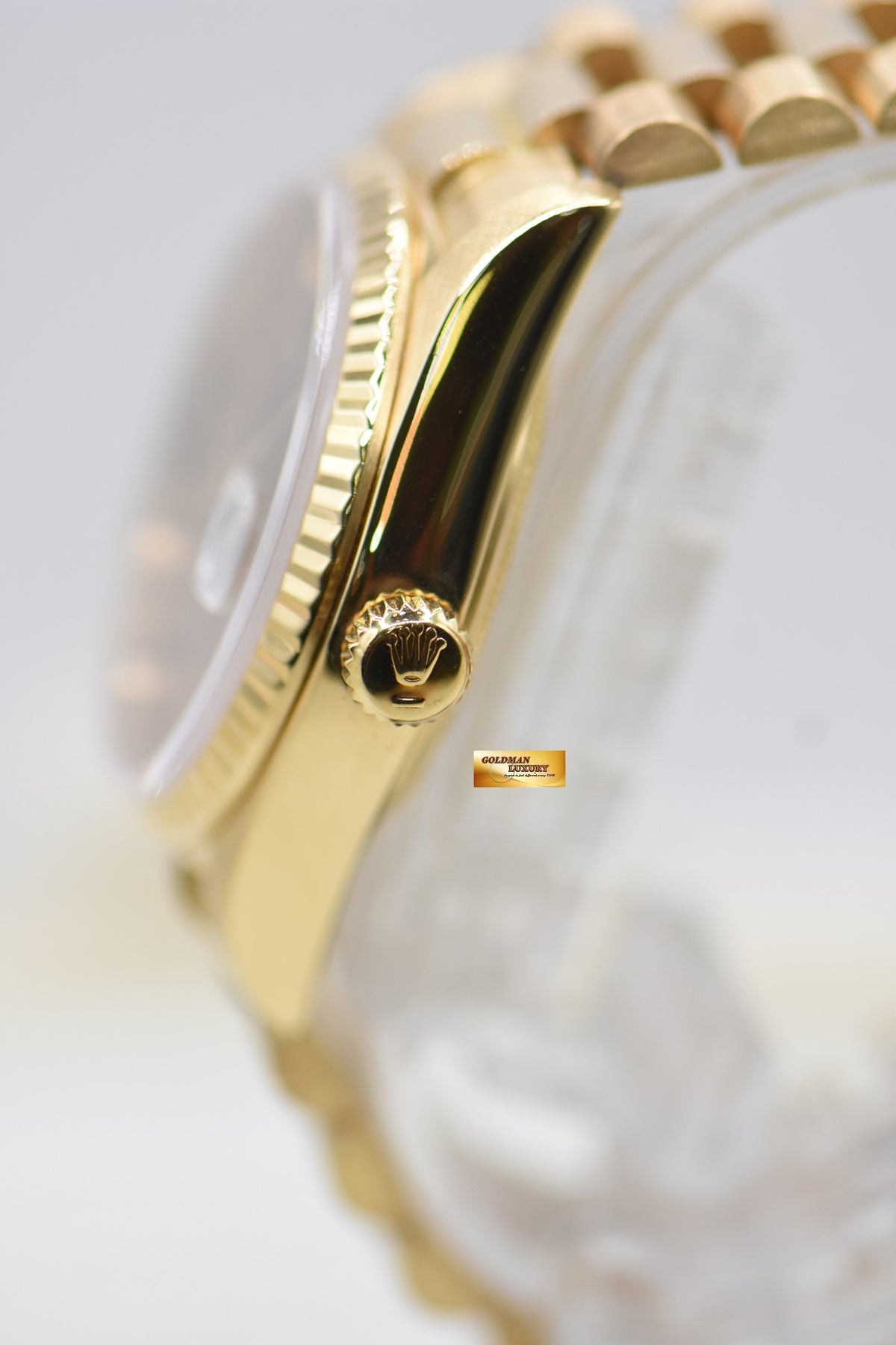 ROLEX OYSTER PERPETUAL DAY-DATE 36mm PRESIDENT 18K YELLOW GOLD ORIGINAL BURLWOOD DIAL IN ORIGINAL PRESIDENT BRACELET 18038 (MINT)