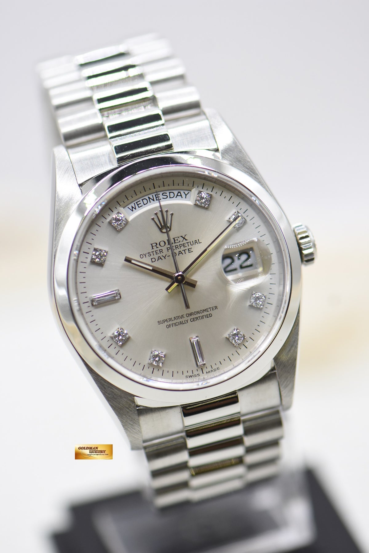 ROLEX OYSTER PERPETUAL DAY-DATE 36mm PRESIDENT PLATINUM ORIGINAL DIAMOND DIAL IN ORIGINAL PRESIDENT BRACELET 18206 (MINT)