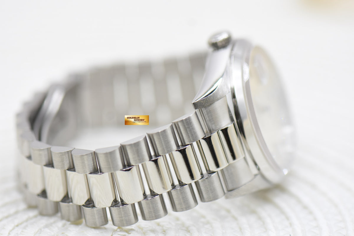 ROLEX OYSTER PERPETUAL DAY-DATE 36mm PRESIDENT PLATINUM ORIGINAL DIAMOND DIAL IN ORIGINAL PRESIDENT BRACELET 18206 (MINT)