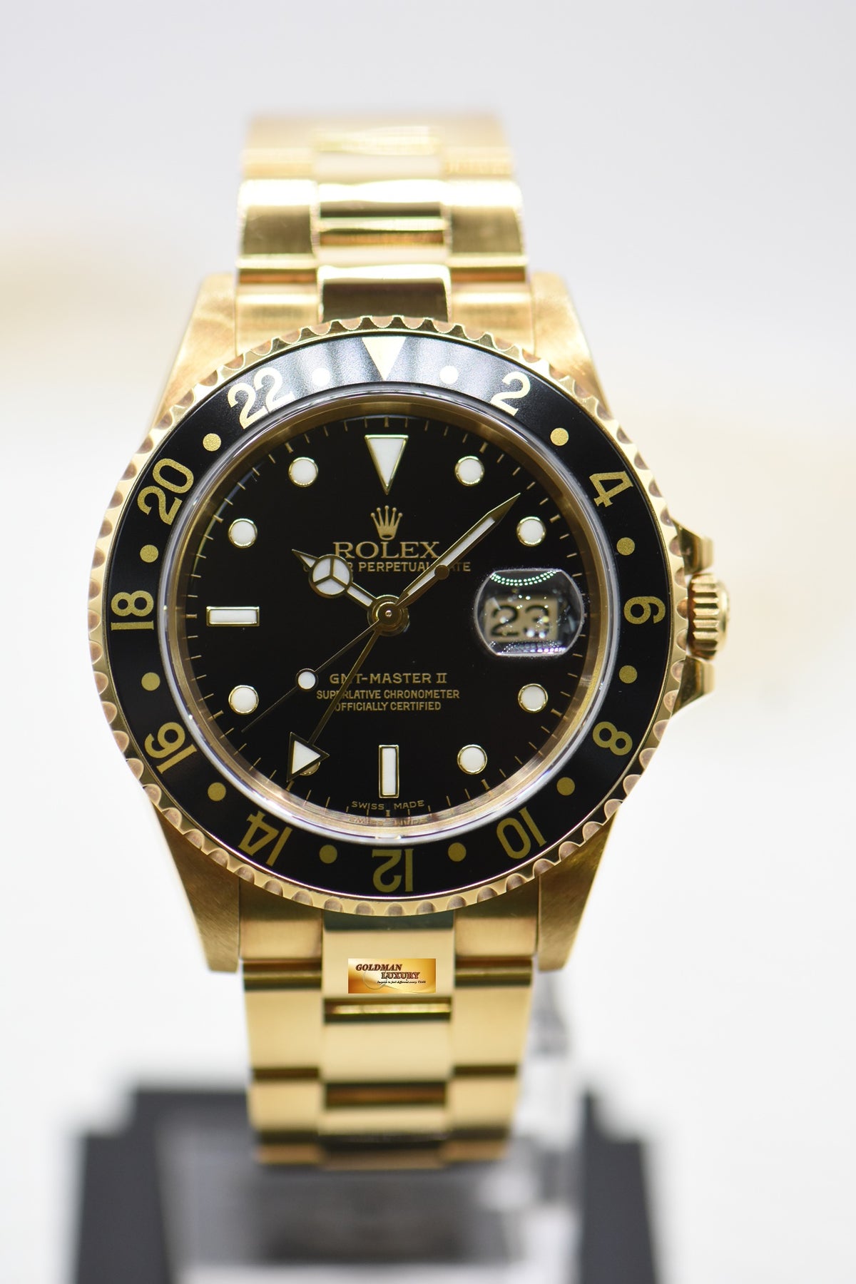 ROLEX OYSTER GMT-MASTER II 40mm YELLOW GOLD IN OYSTER BRACELET BLACK DIAL 16718 (UNPOLISHED-MINT)
