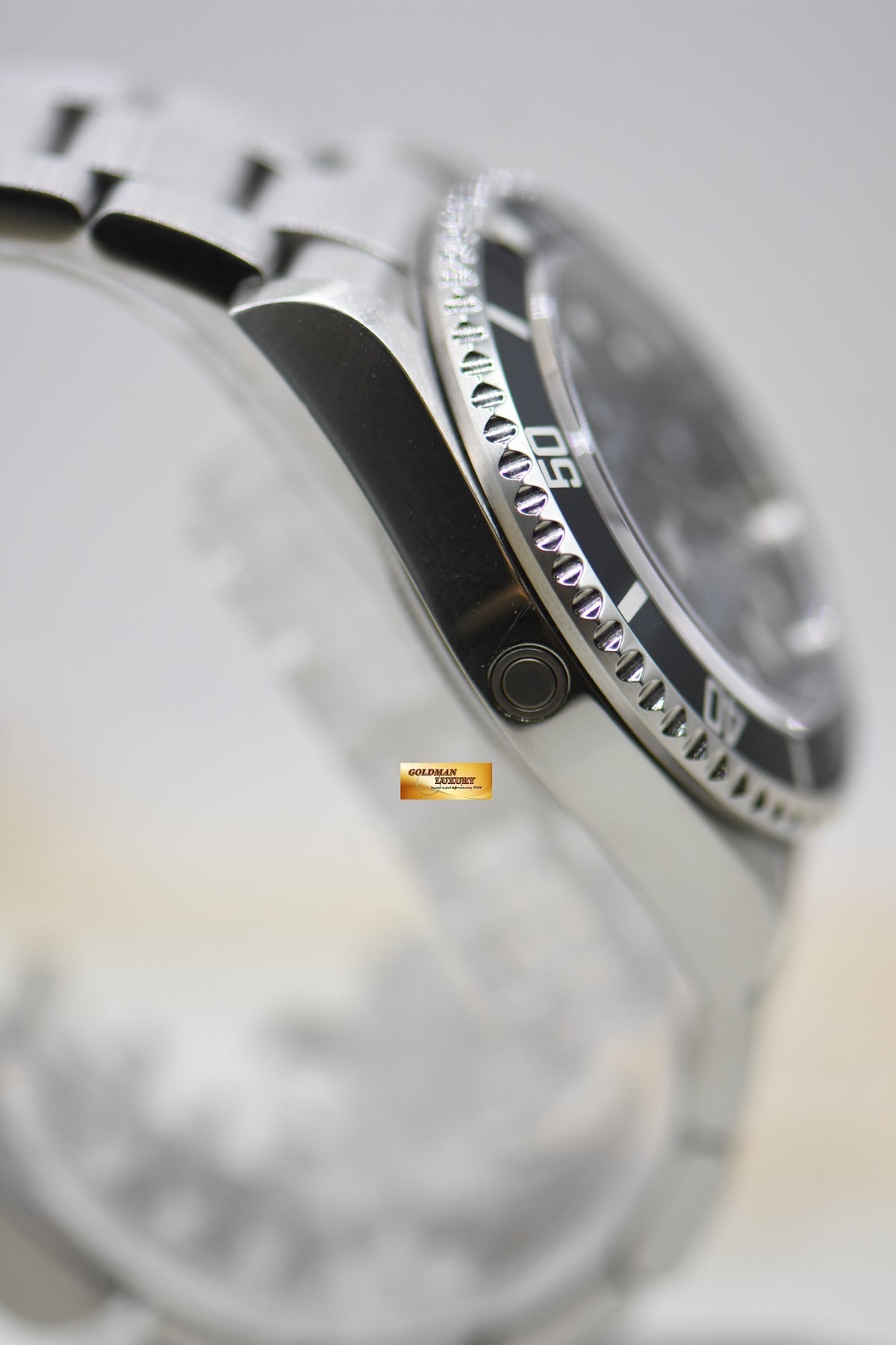 ROLEX OYSTER SEA-DWELLER 40mm OYSTER STEEL BRACELET BLACK 16600 (MINT)