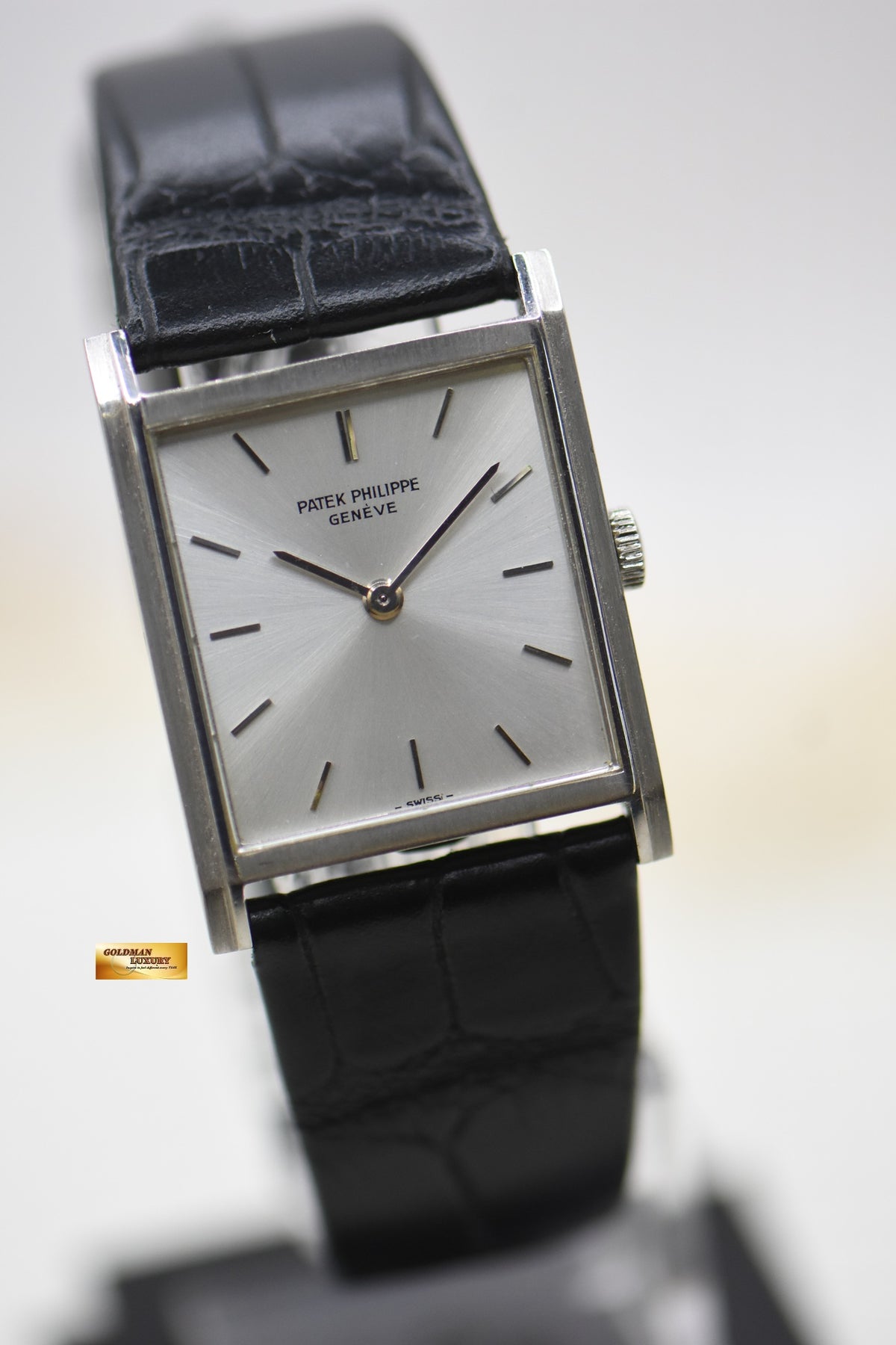 PATEK PHILIPPE GONDOLO VINTAGE WHITE GOLD IN LEATHER STRAP MANUAL 3519 (VINTAGE)