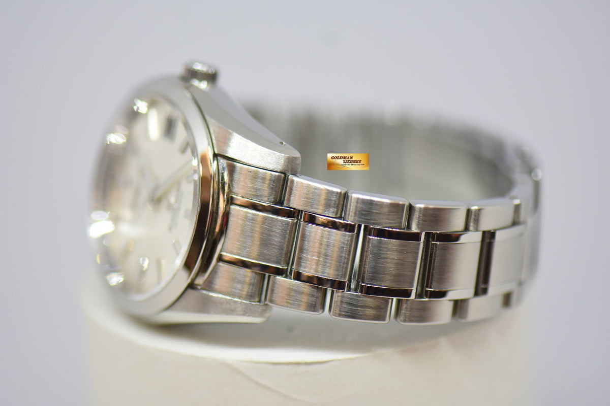SEIKO GRAND SEIKO 37mm STEEL IN BRACELET SILVER DIAL AUTOMATIC SBGR001 (MINT)