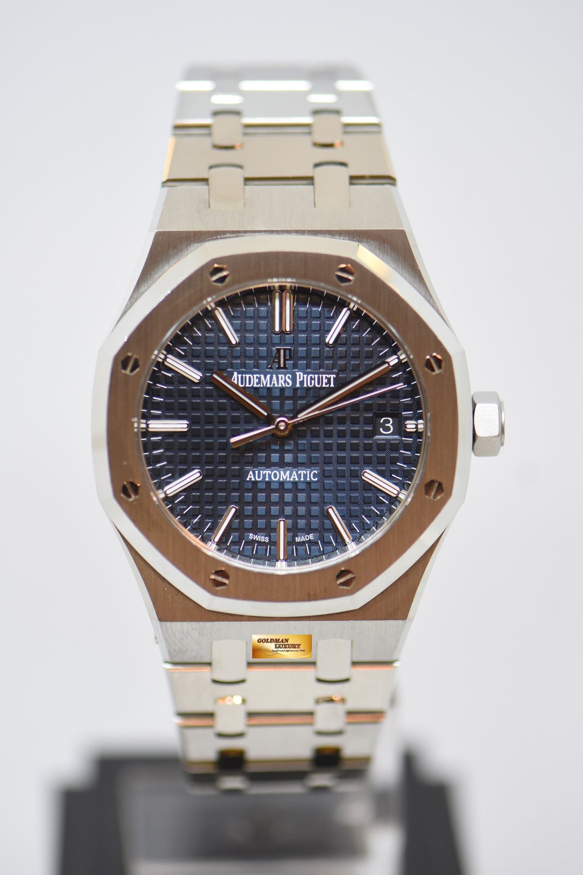 AUDEMARS PIGUET ROYAL OAK 37mm STEEL IN BRACELET BLUE DIAL AUTOMATIC 15450ST (MINT)