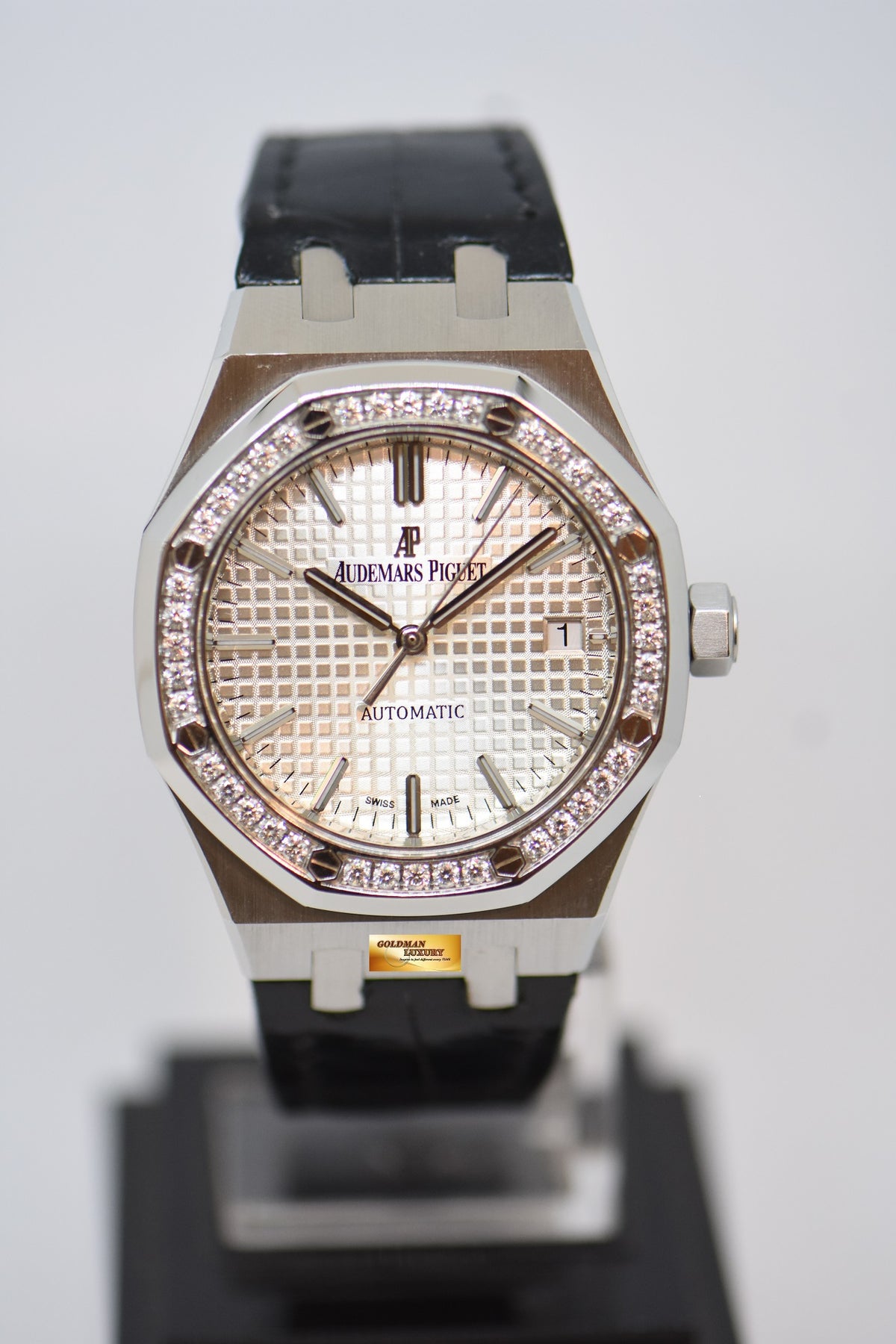 AUDEMARS PIGUET ROYAL OAK 37mm STEEL IN LEATHER STRAP SILVERED-WHITE DIAL DIAMOND BEZEL AUTOMATIC 15451ST (UNPOLISHED)