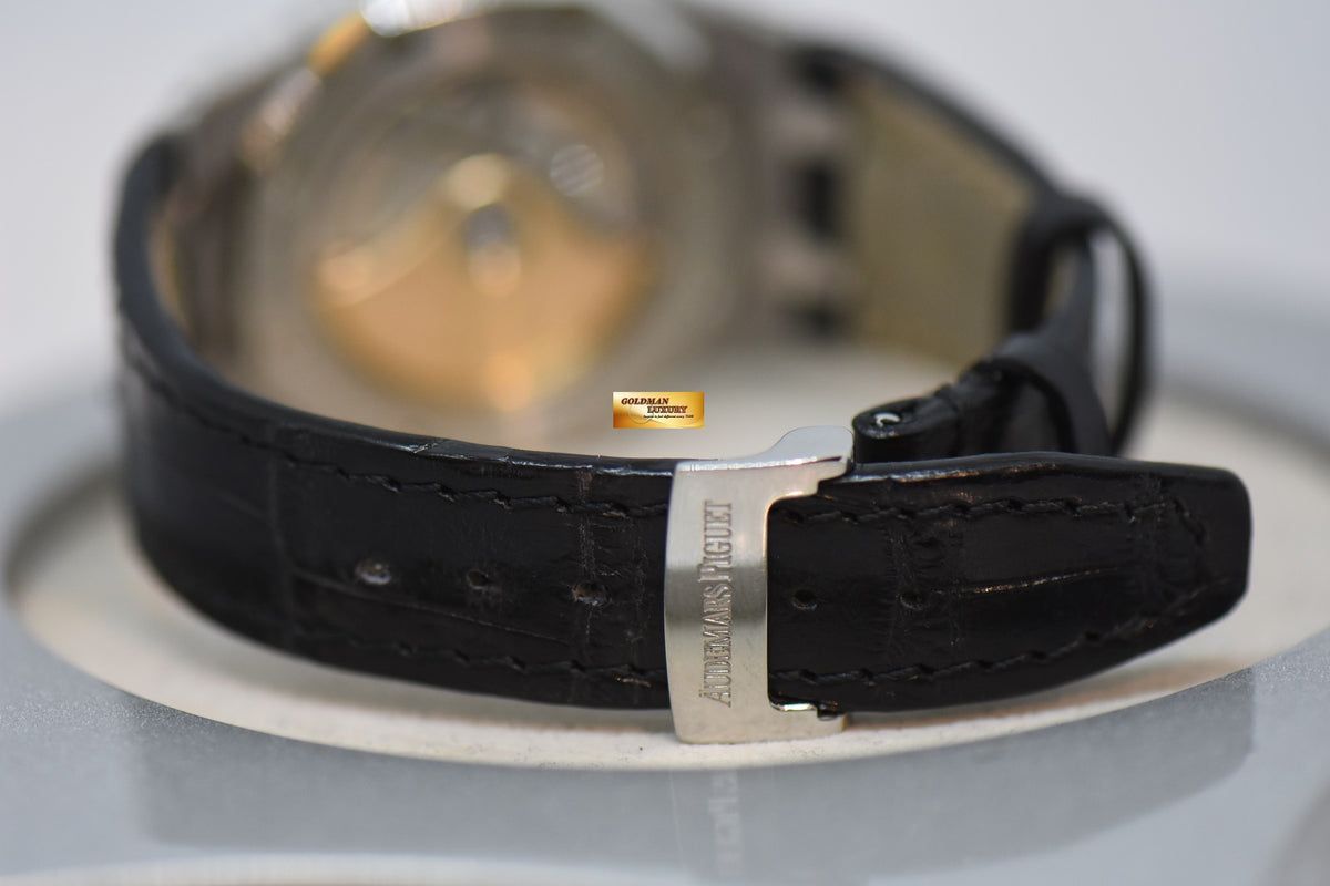 AUDEMARS PIGUET ROYAL OAK 37mm STEEL IN LEATHER STRAP SILVERED-WHITE DIAL DIAMOND BEZEL AUTOMATIC 15451ST (UNPOLISHED)