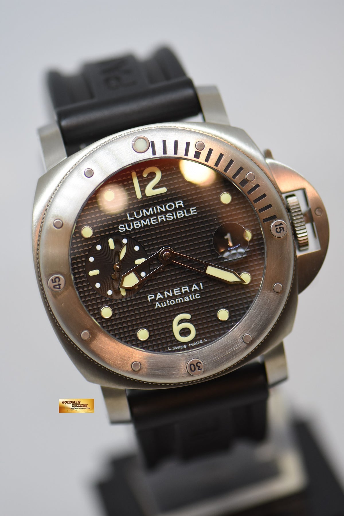 PANERAI LUMINOR SUBMERSIBLE TITANIUM 44mm “WAFFLE DIAL” AUTOMATIC PAM 025 (MINT)