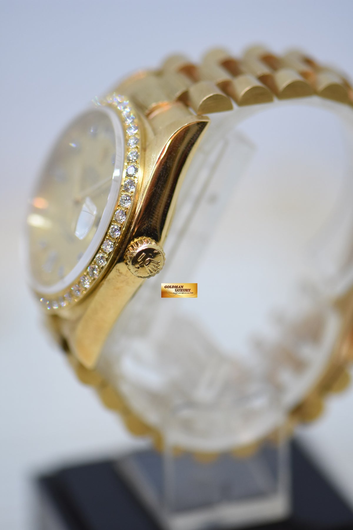 ROLEX OYSTER PERPETUAL DAY-DATE 36mm YELLOW GOLD IN PRESIDENT BARK BRACELET GOLD DIAMOND DIAL CUSTOM DIAMOND BEZEL (SINGLE QUICK-SET DATE) 18078 (MINT)