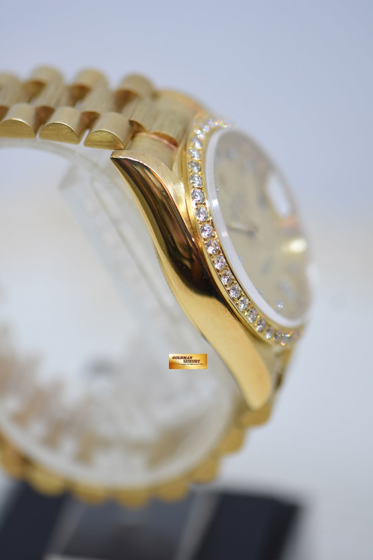 ROLEX OYSTER PERPETUAL DAY-DATE 36mm YELLOW GOLD IN PRESIDENT BARK BRACELET GOLD DIAMOND DIAL CUSTOM DIAMOND BEZEL (SINGLE QUICK-SET DATE) 18078 (MINT)