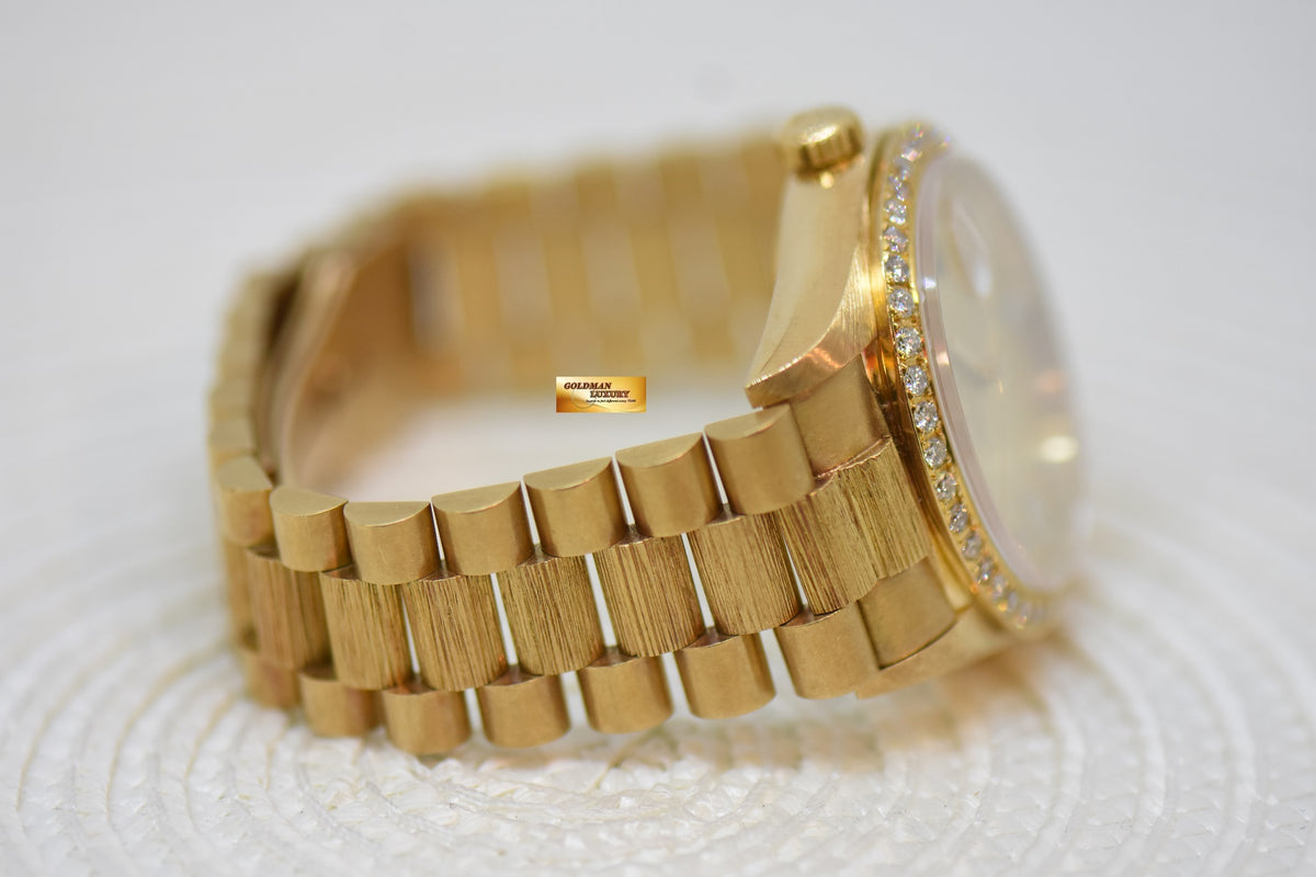 ROLEX OYSTER PERPETUAL DAY-DATE 36mm YELLOW GOLD IN PRESIDENT BARK BRACELET GOLD DIAMOND DIAL CUSTOM DIAMOND BEZEL (SINGLE QUICK-SET DATE) 18078 (MINT)