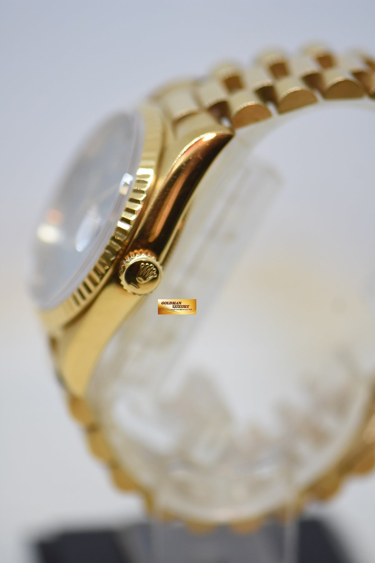 ROLEX OYSTER PERPETUAL DAY-DATE 36mm YELLOW GOLD IN PRESIDENT BRACELET MOP COMPUTER DIAMOND DIAL (DOUBLE QUICK-SET DATE) 18238 (MINT)