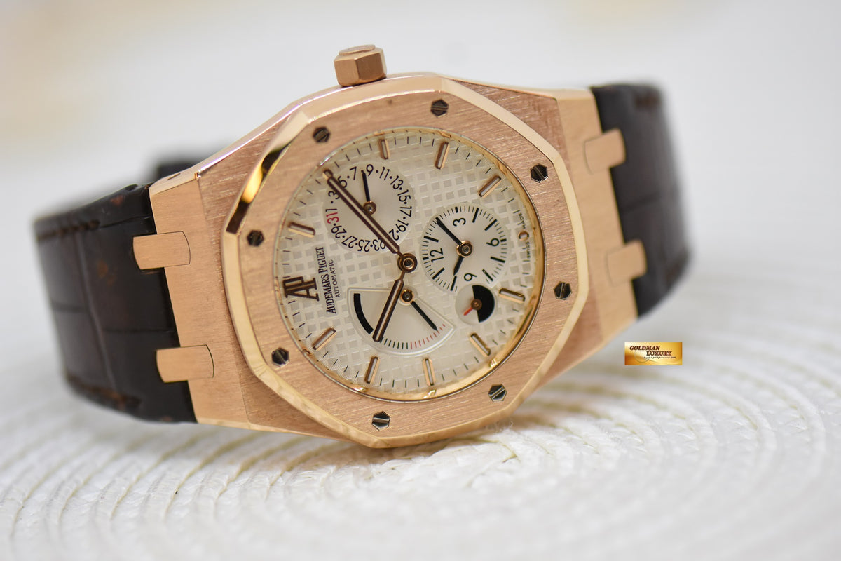 AUDEMARS PIGUET ROYAL OAK DUAL TIME POWER RESERVE 39mm ROSE GOLD IN LEATHER STRAP WHITE DIAL AUTOMATIC 26120OR (MINT)