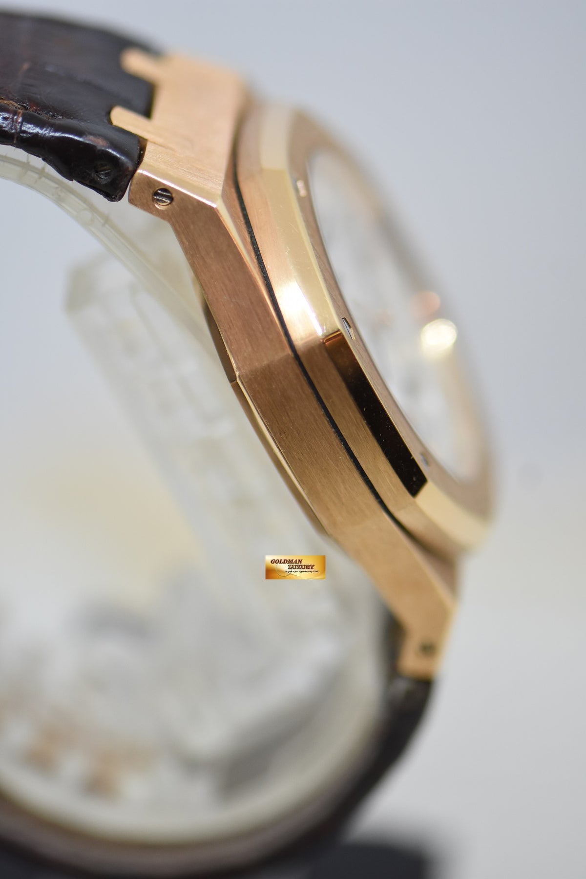 AUDEMARS PIGUET ROYAL OAK DUAL TIME POWER RESERVE 39mm ROSE GOLD IN LEATHER STRAP WHITE DIAL AUTOMATIC 26120OR (MINT)