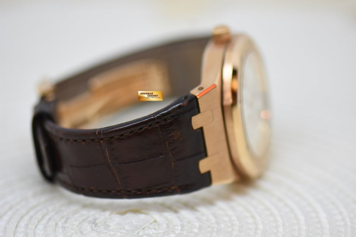 AUDEMARS PIGUET ROYAL OAK DUAL TIME POWER RESERVE 39mm ROSE GOLD IN LEATHER STRAP WHITE DIAL AUTOMATIC 26120OR (MINT)