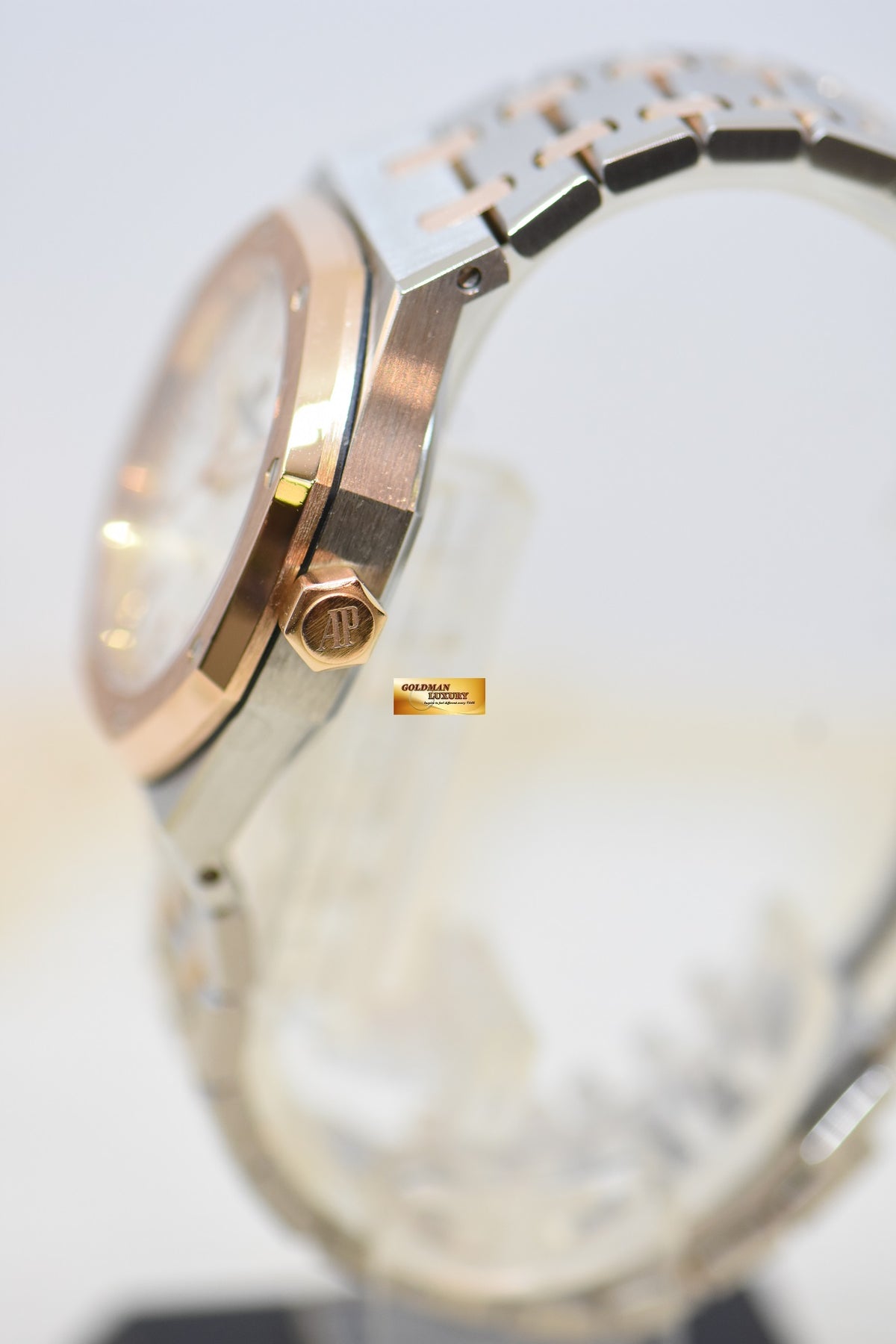 AUDEMARS PIGUET ROYAL OAK 37mm ROSE GOLD / STEEL BRACELET SILVERED WHITE DIAL AUTOMATIC 15450SR (UNPOLISHED-MINT)