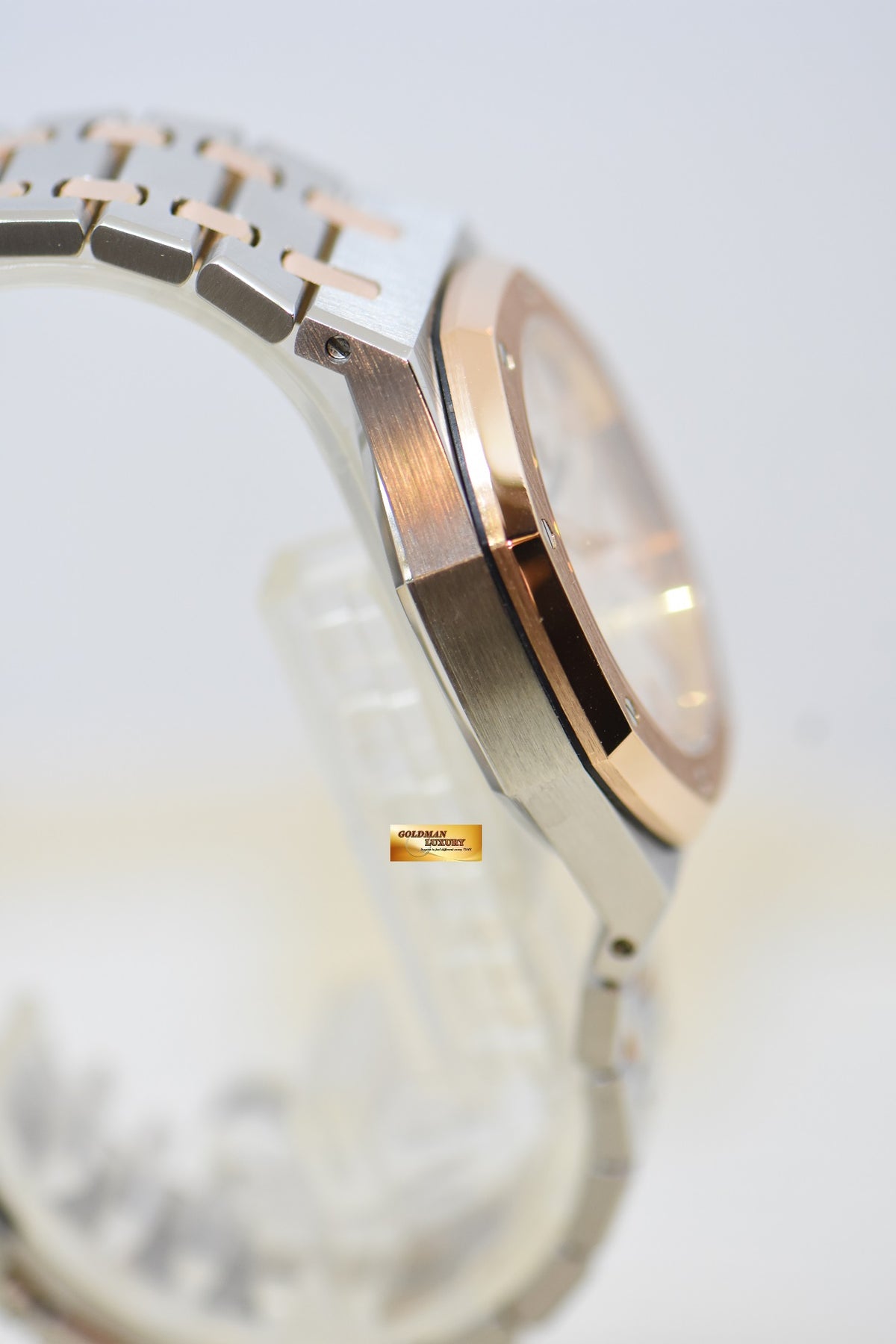 AUDEMARS PIGUET ROYAL OAK 37mm ROSE GOLD / STEEL BRACELET SILVERED WHITE DIAL AUTOMATIC 15450SR (UNPOLISHED-MINT)