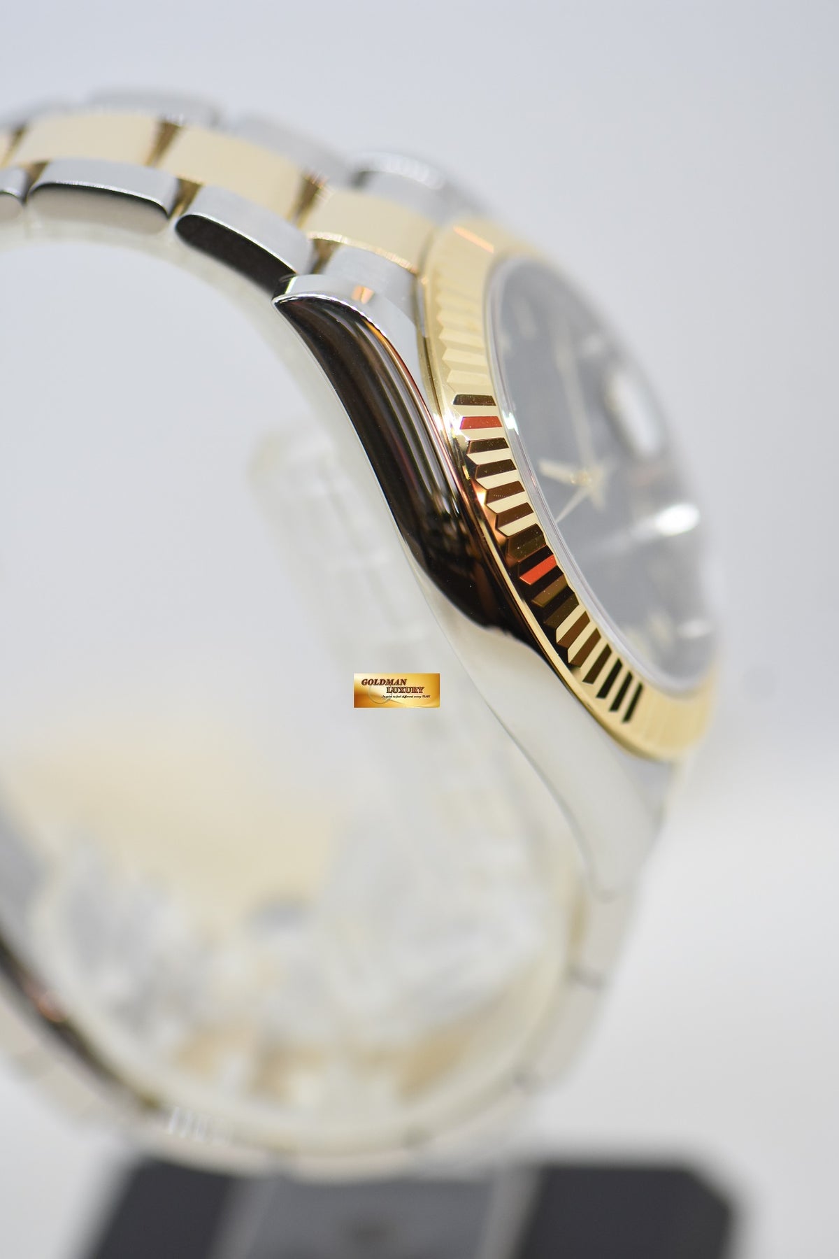 ROLEX OYSTER PERPETUAL DATEJUST II 41mm GOLD / STEEL IN OYSTER BRACELET BLACK ROMAN DIAL 116333 (MINT)