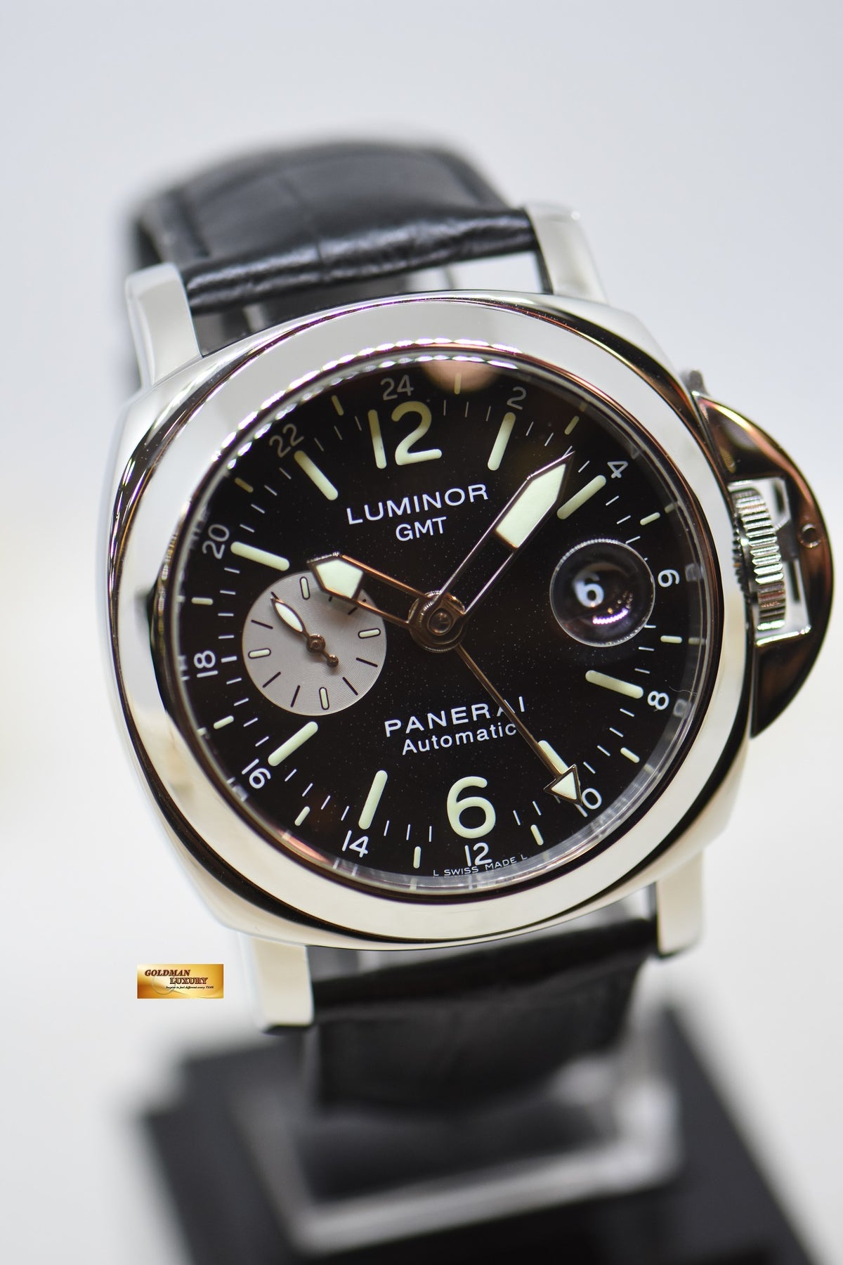 [SOLD] PANERAI LUMINOR GMT 44mm STEEL IN LEATHER BLACK DIAL AUTOMATIC PAM 88 (MINT)