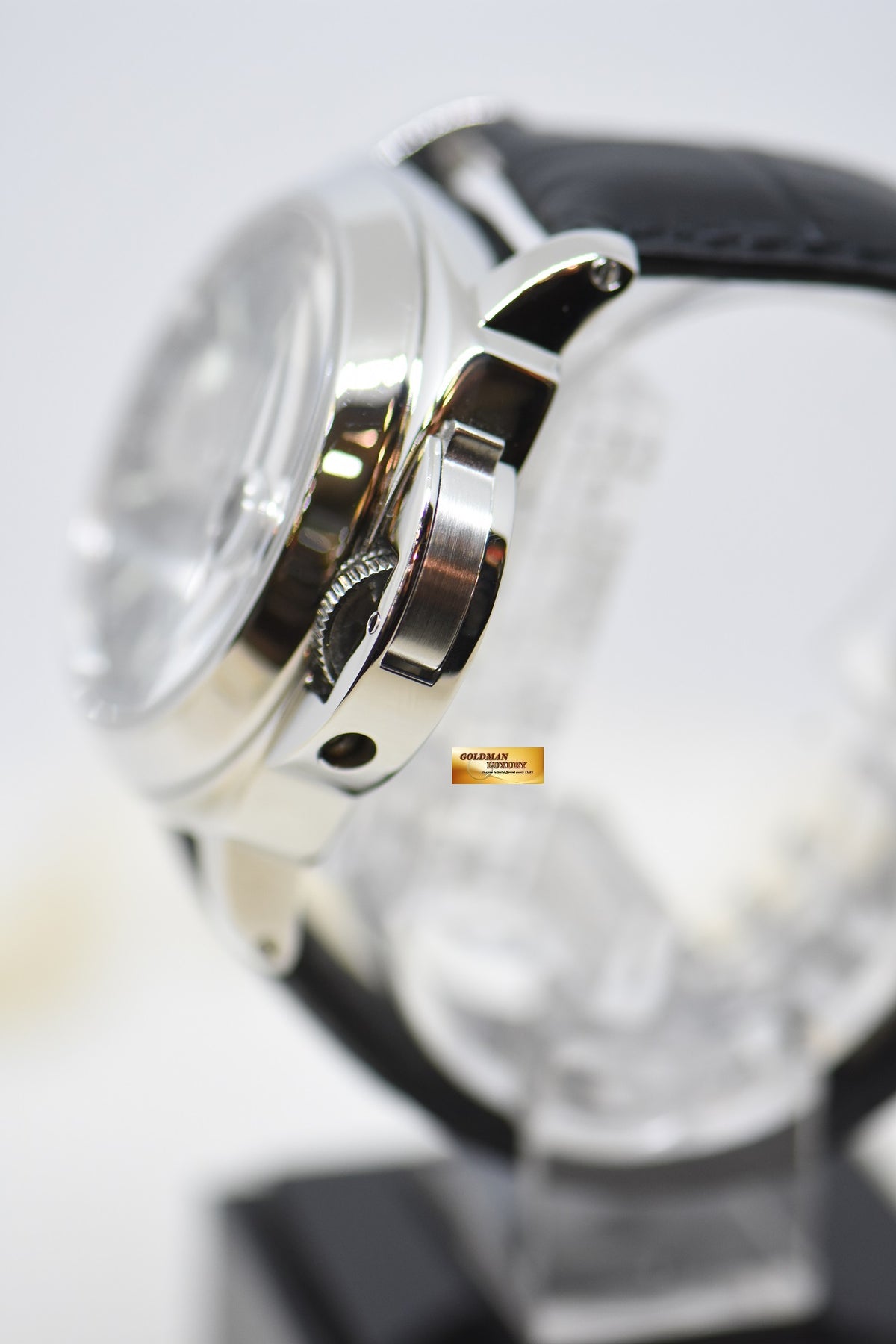 [SOLD] PANERAI LUMINOR GMT 44mm STEEL IN LEATHER BLACK DIAL AUTOMATIC PAM 88 (MINT)