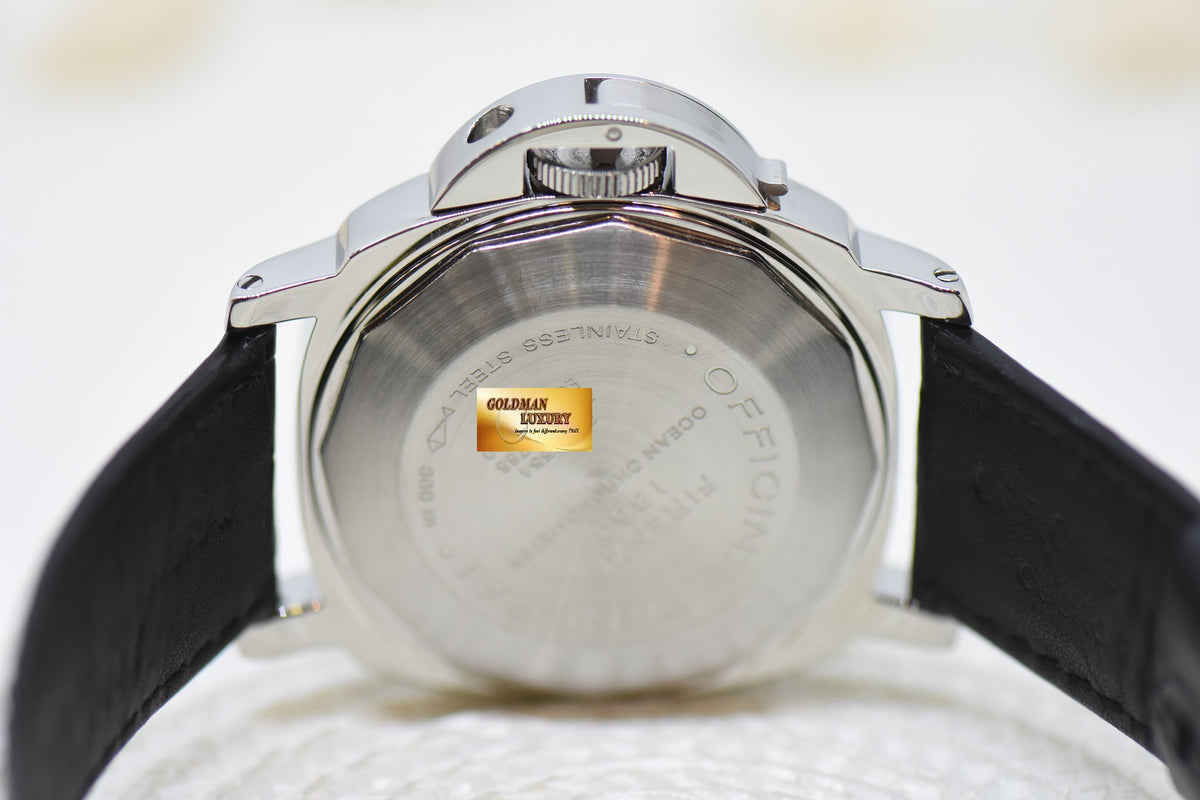 [SOLD] PANERAI LUMINOR GMT 44mm STEEL IN LEATHER BLACK DIAL AUTOMATIC PAM 88 (MINT)