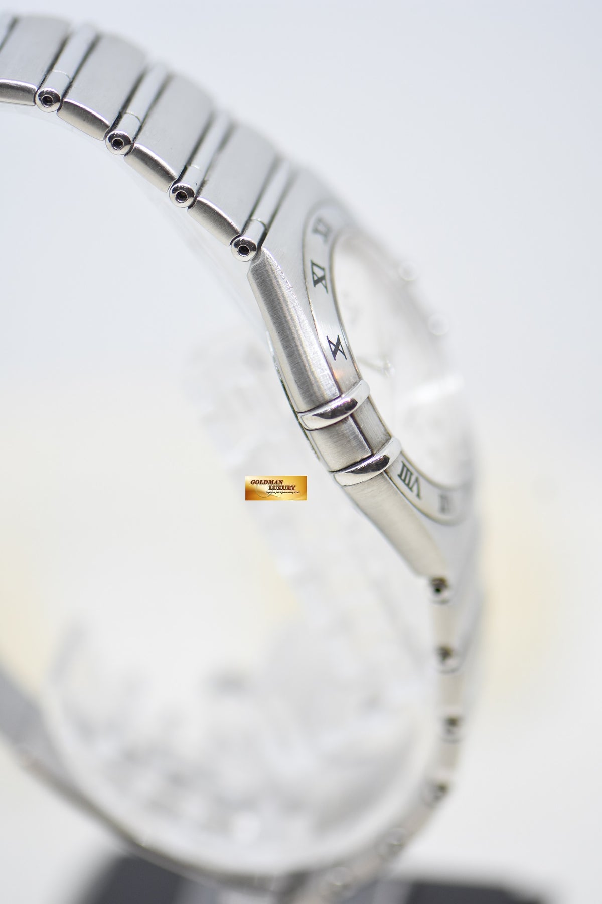 [SOLD] OMEGA CONSTELLATION 35mm STEEL BRACELET SILVER DIAL QUARTZ (NEAR MINT)