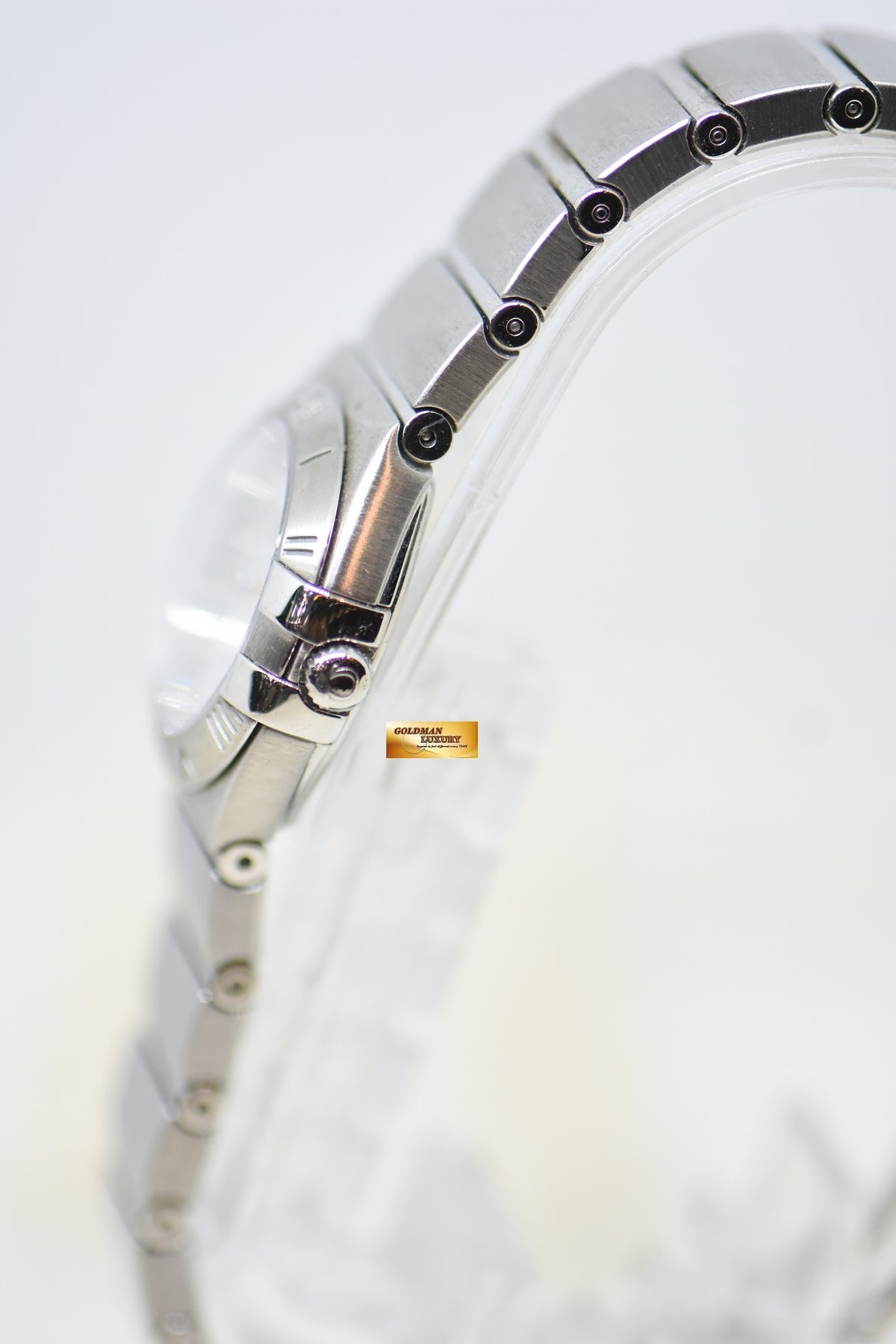 [SOLD] OMEGA CONSTELLATION 24mm STEEL BRACELET MOP DIAMOND DIAL QUARTZ (MINT)