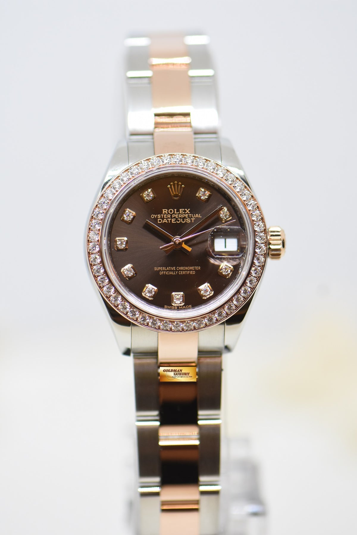 [SOLD] ROLEX OYSTER DATEJUST 28mm CHOCOLATE DIAMOND DIAL ORIGINAL DIAMOND BEZEL HALF EVEROSE GOLD IN OYSTER BRACELET 279381RBR (MINT)