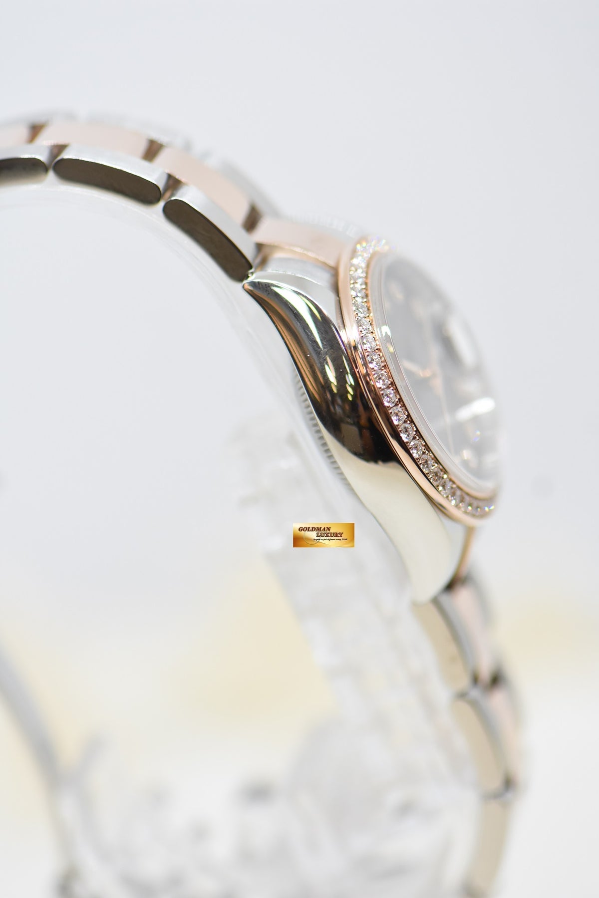 [SOLD] ROLEX OYSTER DATEJUST 28mm CHOCOLATE DIAMOND DIAL ORIGINAL DIAMOND BEZEL HALF EVEROSE GOLD IN OYSTER BRACELET 279381RBR (MINT)