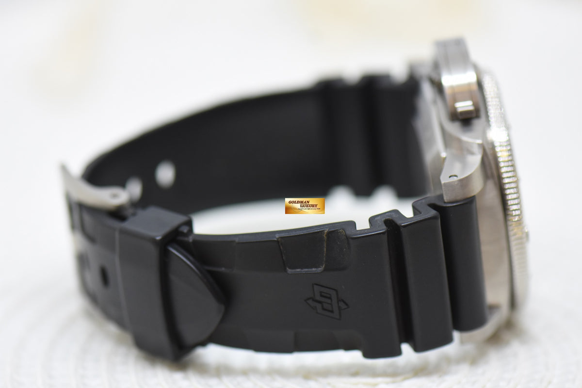 [SOLD] PANERAI LUMINOR SUBMERSIBLE 47mm TITANIUM BLACK DIAL AUTOMATIC PAM 305 (MINT)