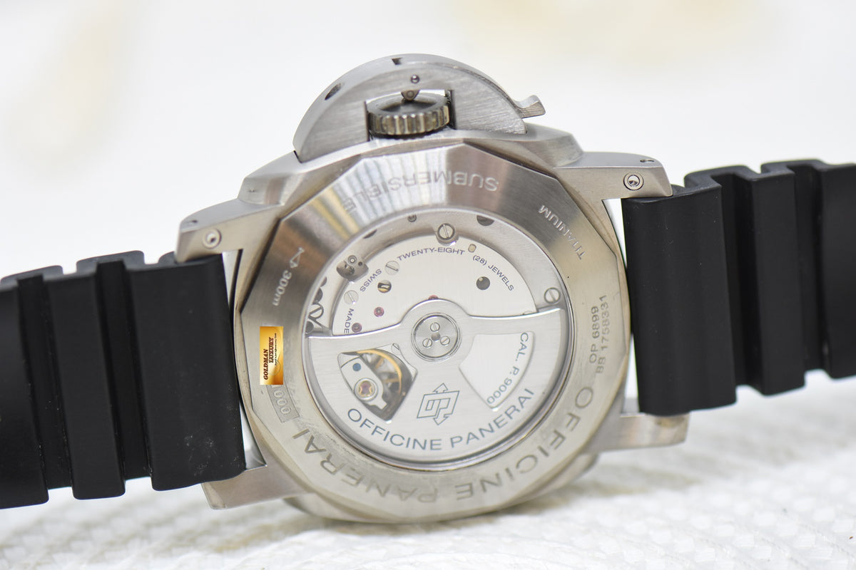 [SOLD] PANERAI LUMINOR SUBMERSIBLE 47mm TITANIUM BLACK DIAL AUTOMATIC PAM 305 (MINT)