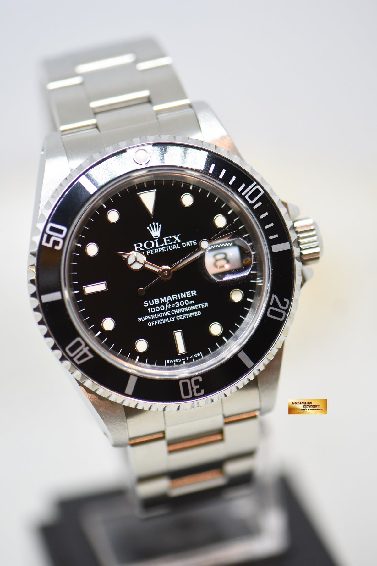 [SOLD] ROLEX OYSTER SUBMARINER 40mm OYSTER STEEL BRACELET BLACK TRITIUM AGED PERTINA 16610 (MINT)