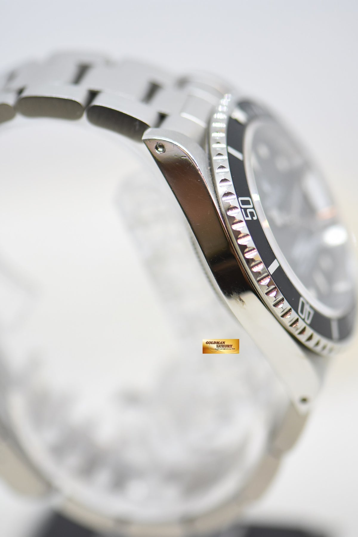[SOLD] ROLEX OYSTER SUBMARINER 40mm OYSTER STEEL BRACELET BLACK TRITIUM AGED PERTINA 16610 (MINT)