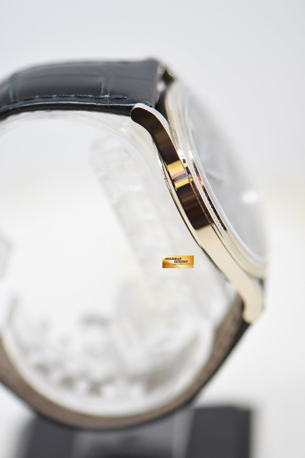 [SOLD] PATEK PHILIPPE CALATRAVA 39mm 18K WHITE GOLD IN LEATHER STRAP CHARCOAL GRAY MANUAL 6119G (LNIB)