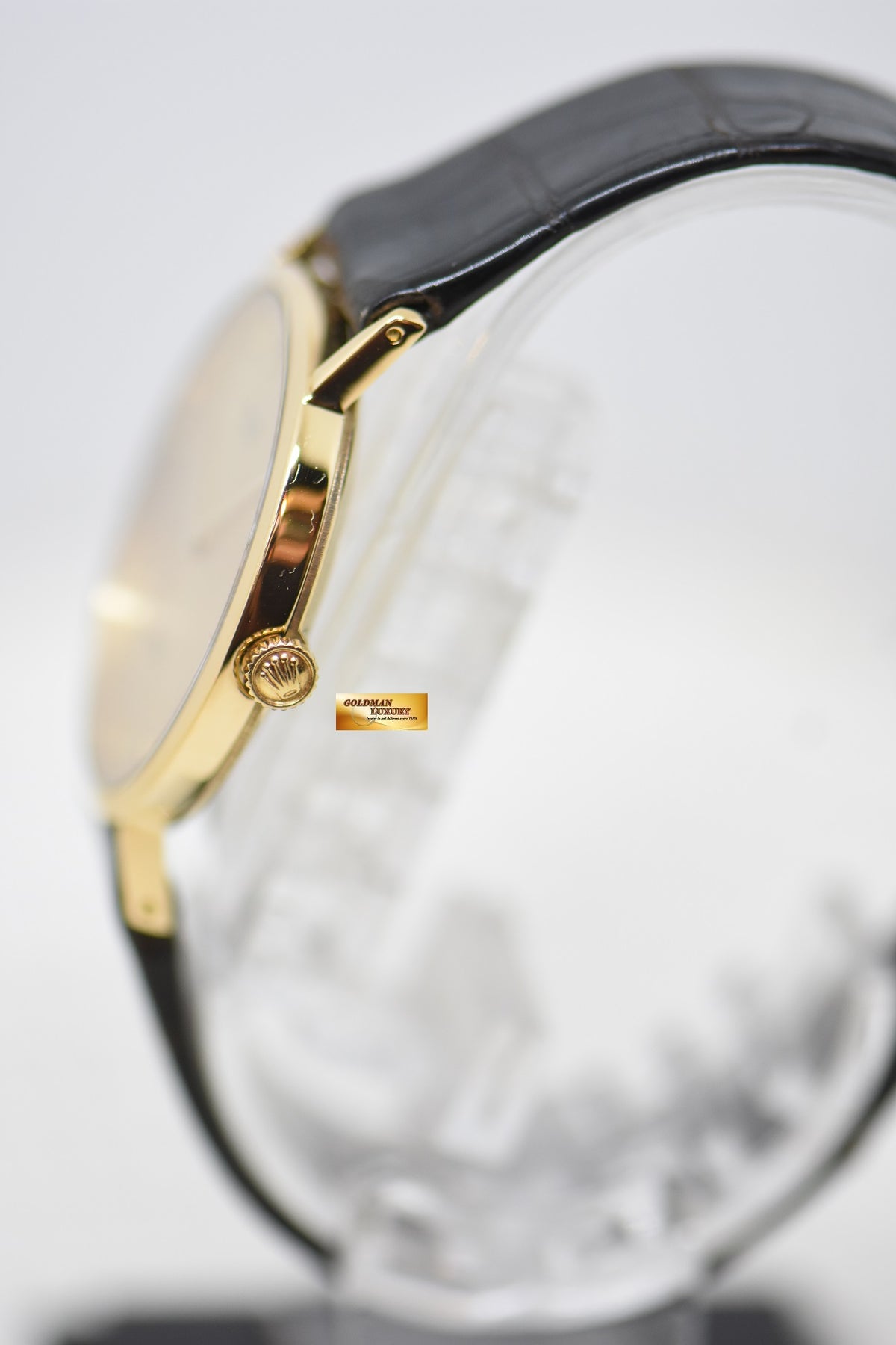 [SOLD] ROLEX GEVENE CELLINI 32mm YELLOW GOLD IN LEATHER STRAP MANUAL WINDING 4112 (MINT)