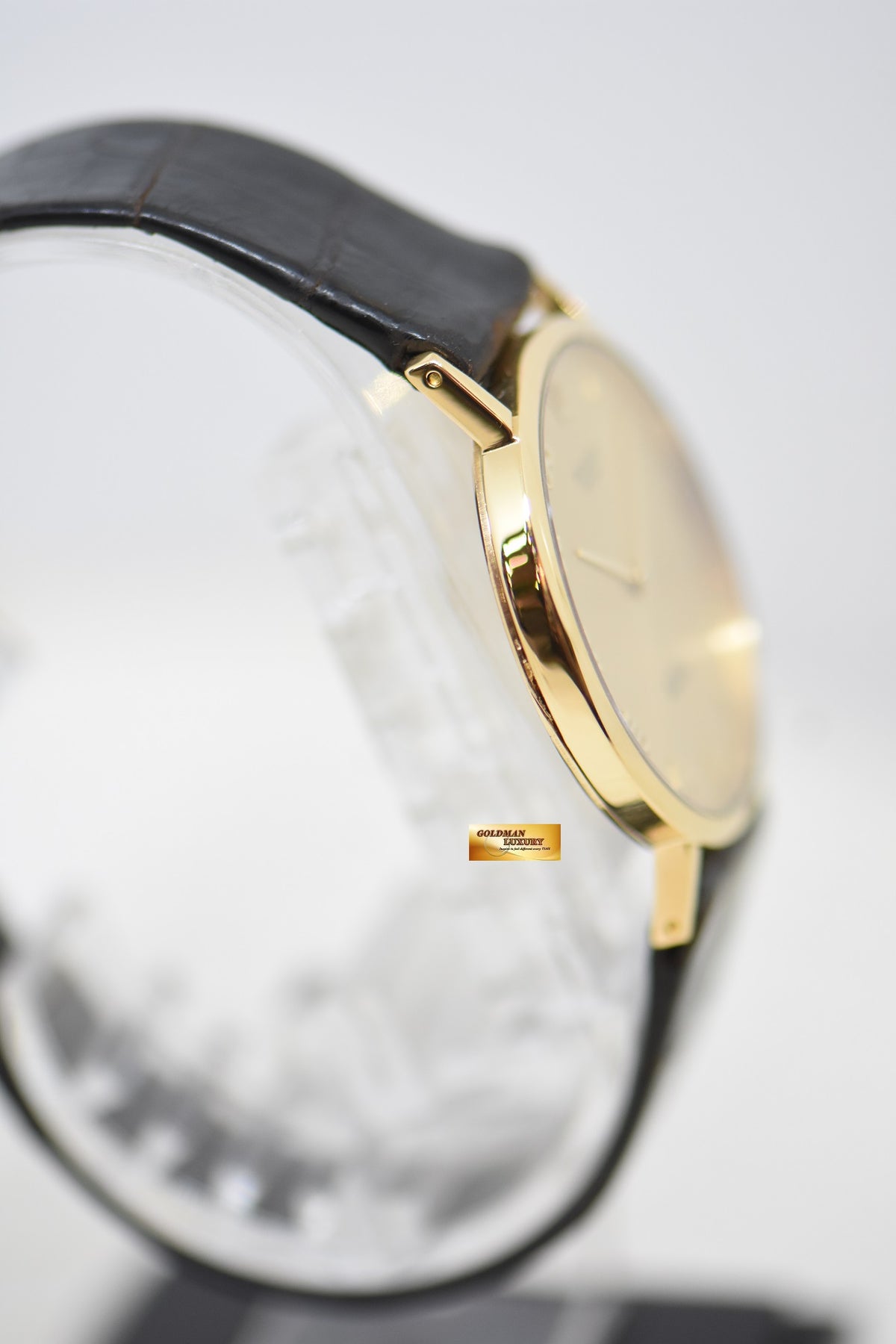 [SOLD] ROLEX GEVENE CELLINI 32mm YELLOW GOLD IN LEATHER STRAP MANUAL WINDING 4112 (MINT)