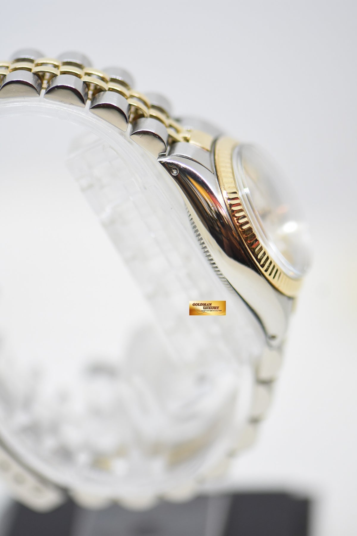 [SOLD] ROLEX OYSTER PERPETUAL 26mm HALF-GOLD IN JUBILEE BRACELET SILVER DIAL 6719 (NEAR MINT)