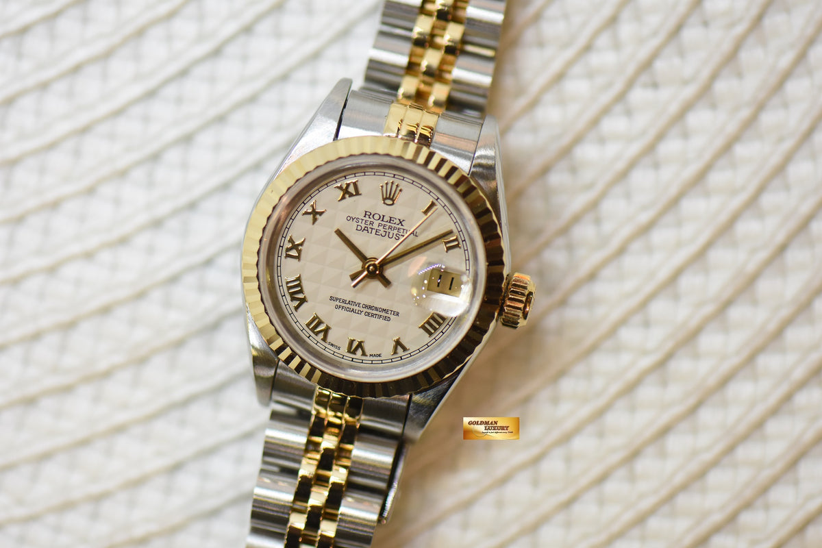 [SOLD] ROLEX OYSTER DATEJUST 26mm HALF-GOLD IN JUBILEE BRACELET PRISM ROMAN DIAL 69173 (MINT)