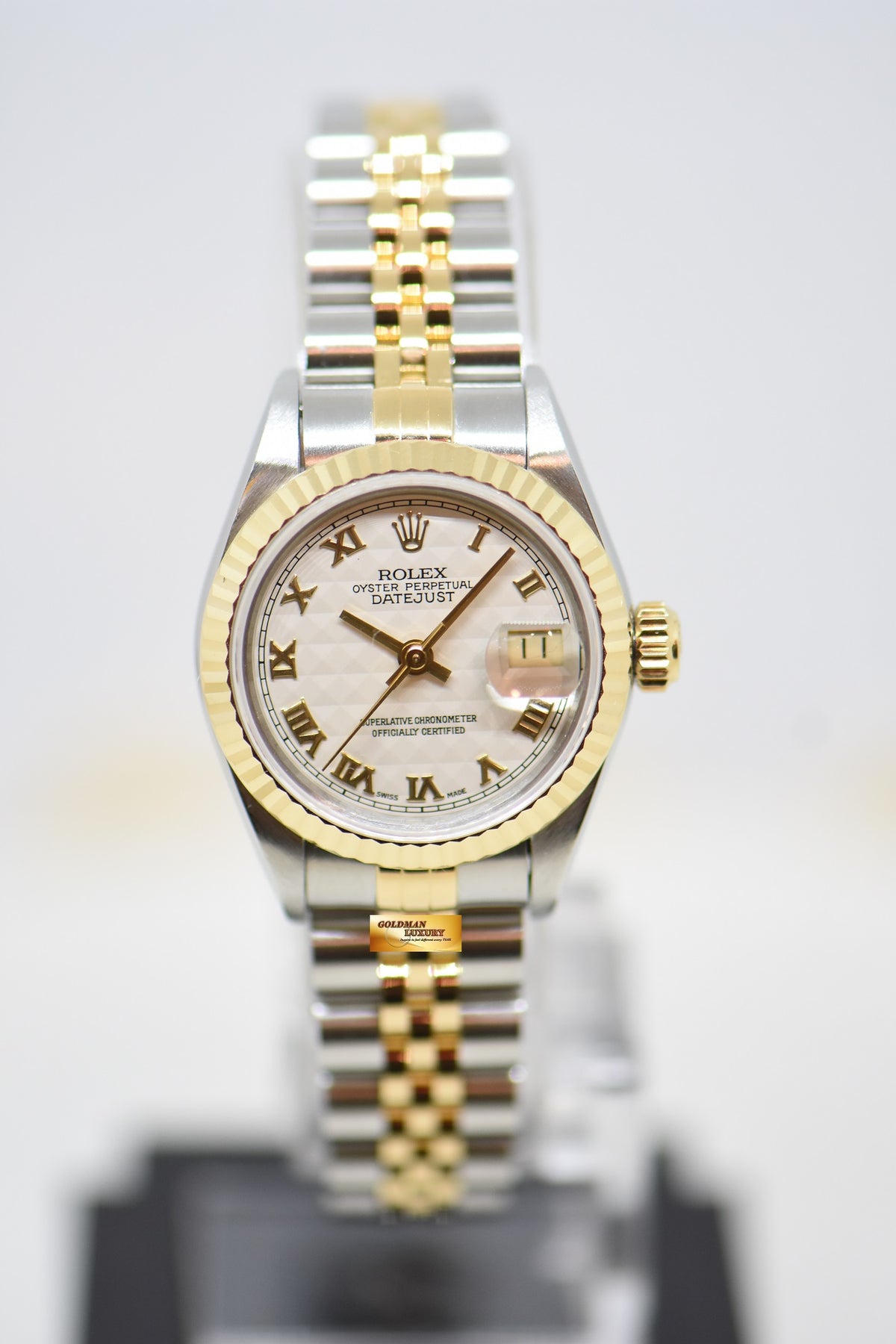 [SOLD] ROLEX OYSTER DATEJUST 26mm HALF-GOLD IN JUBILEE BRACELET PRISM ROMAN DIAL 69173 (MINT)