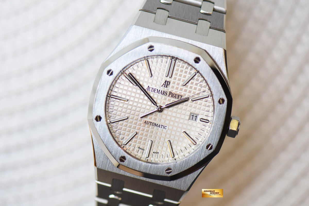 [SOLD] AUDEMARS PIGUET ROYAL OAK 41mm STEEL BRACELET WHITE DIAL AUTOMATIC 15400ST (UNPOLISHED-MINT)
